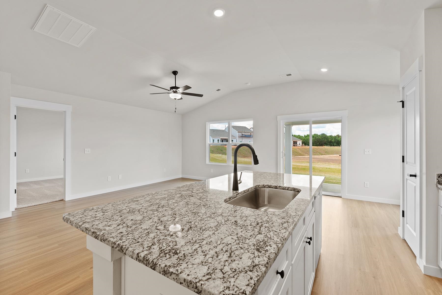 422 West Claywalk Road Property Photo 6