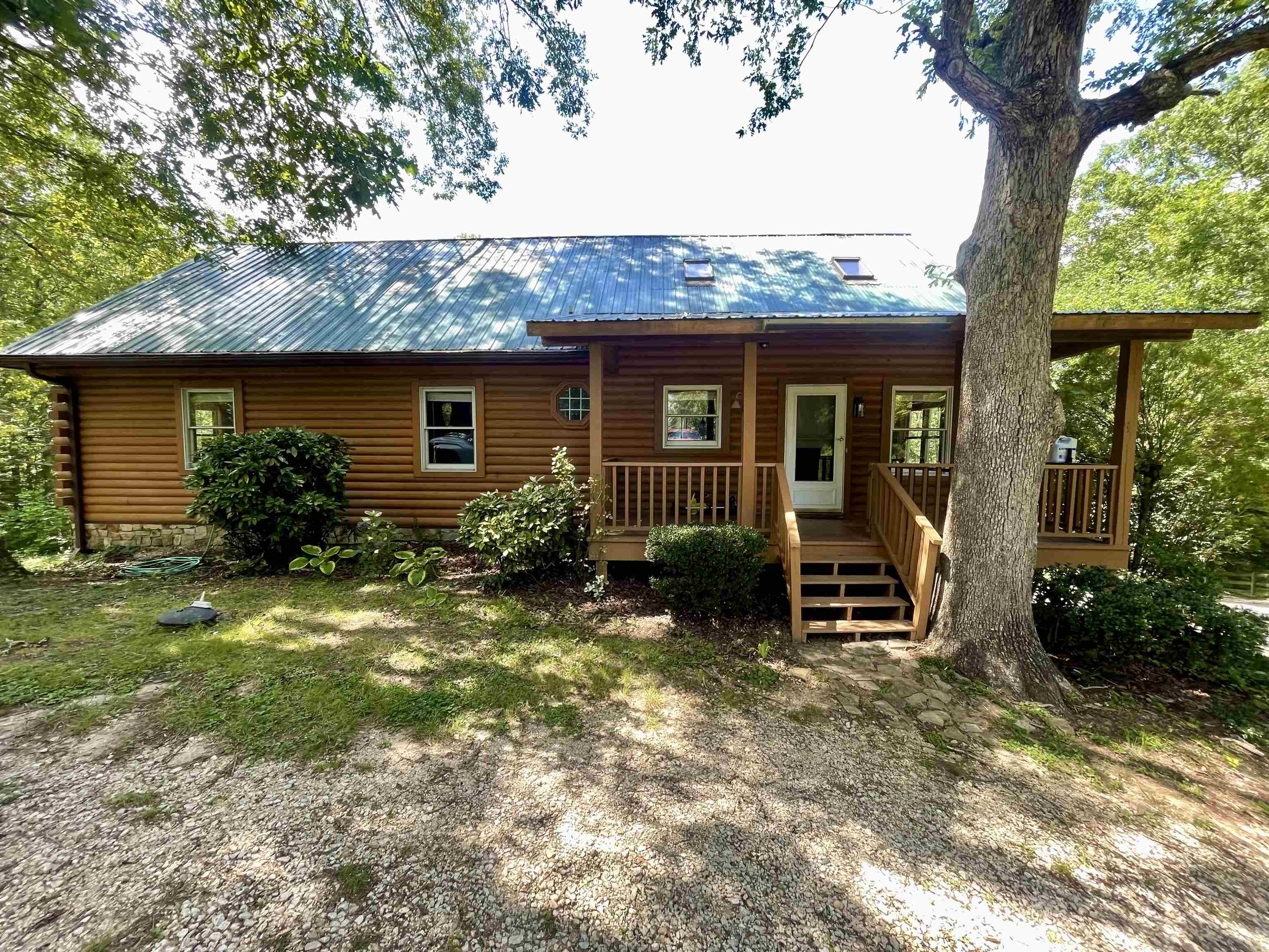 925 Highway 14 W Property Photo 6
