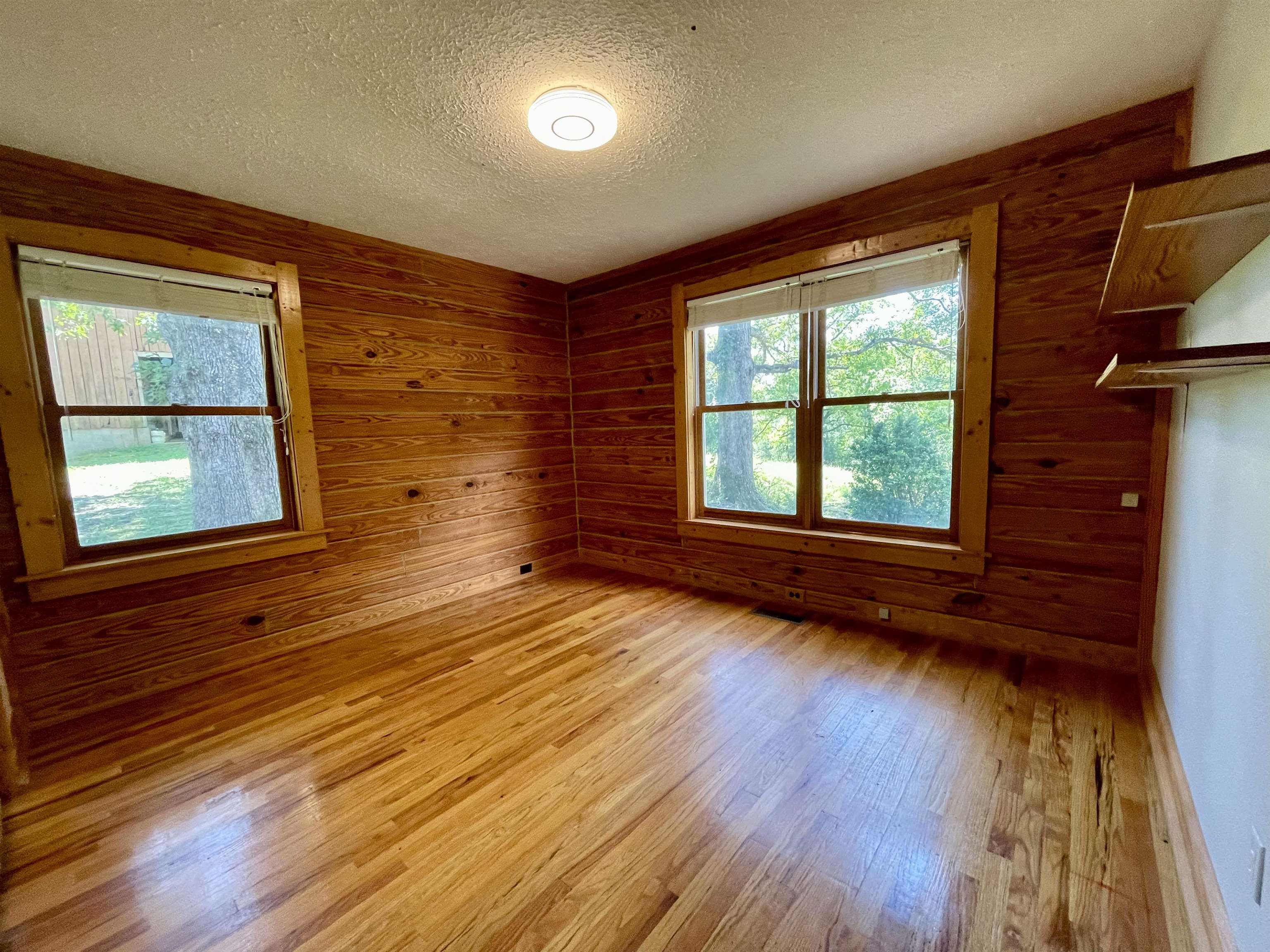 925 Highway 14 W Property Photo 23