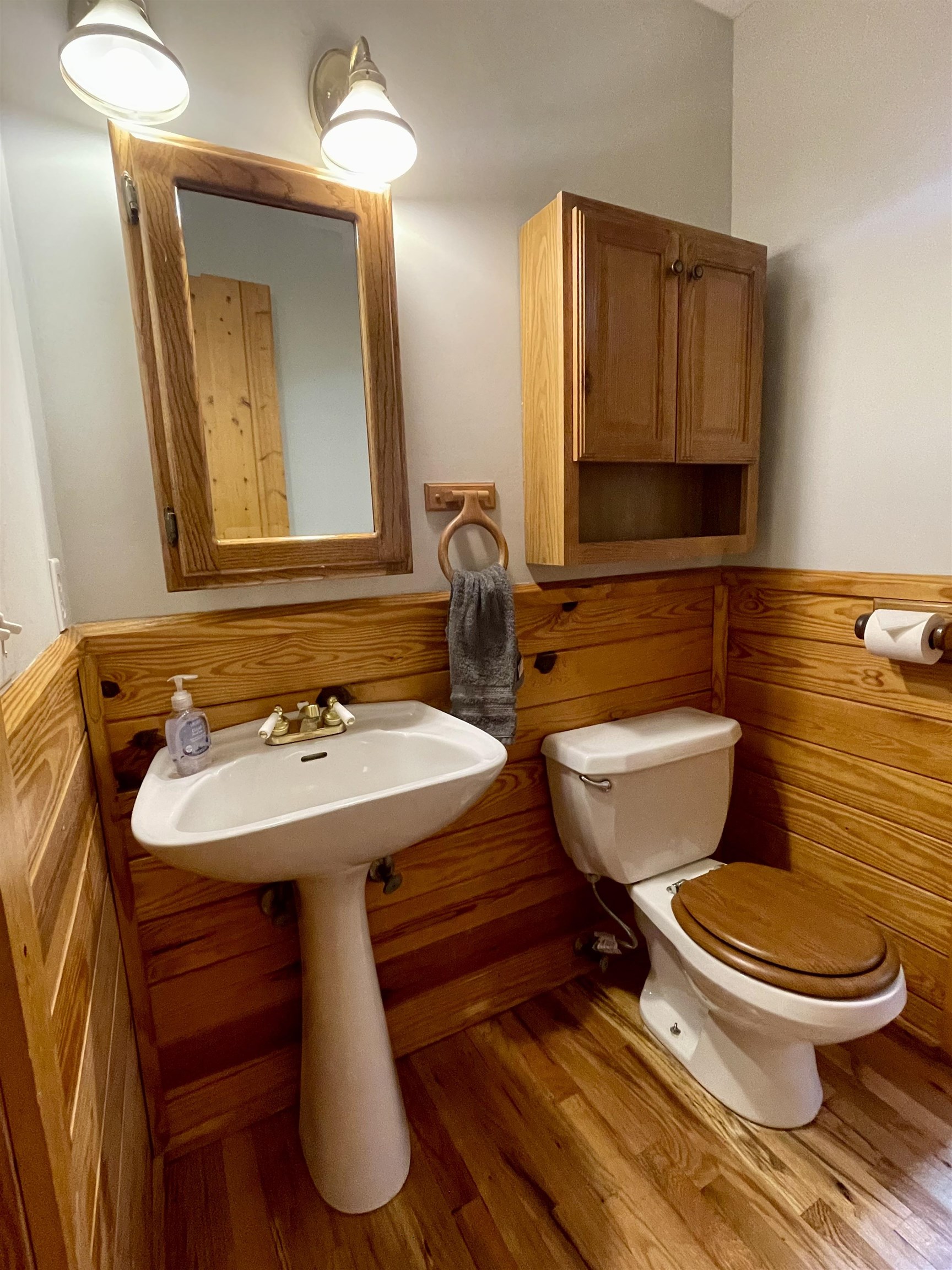 925 Highway 14 W Property Photo 27