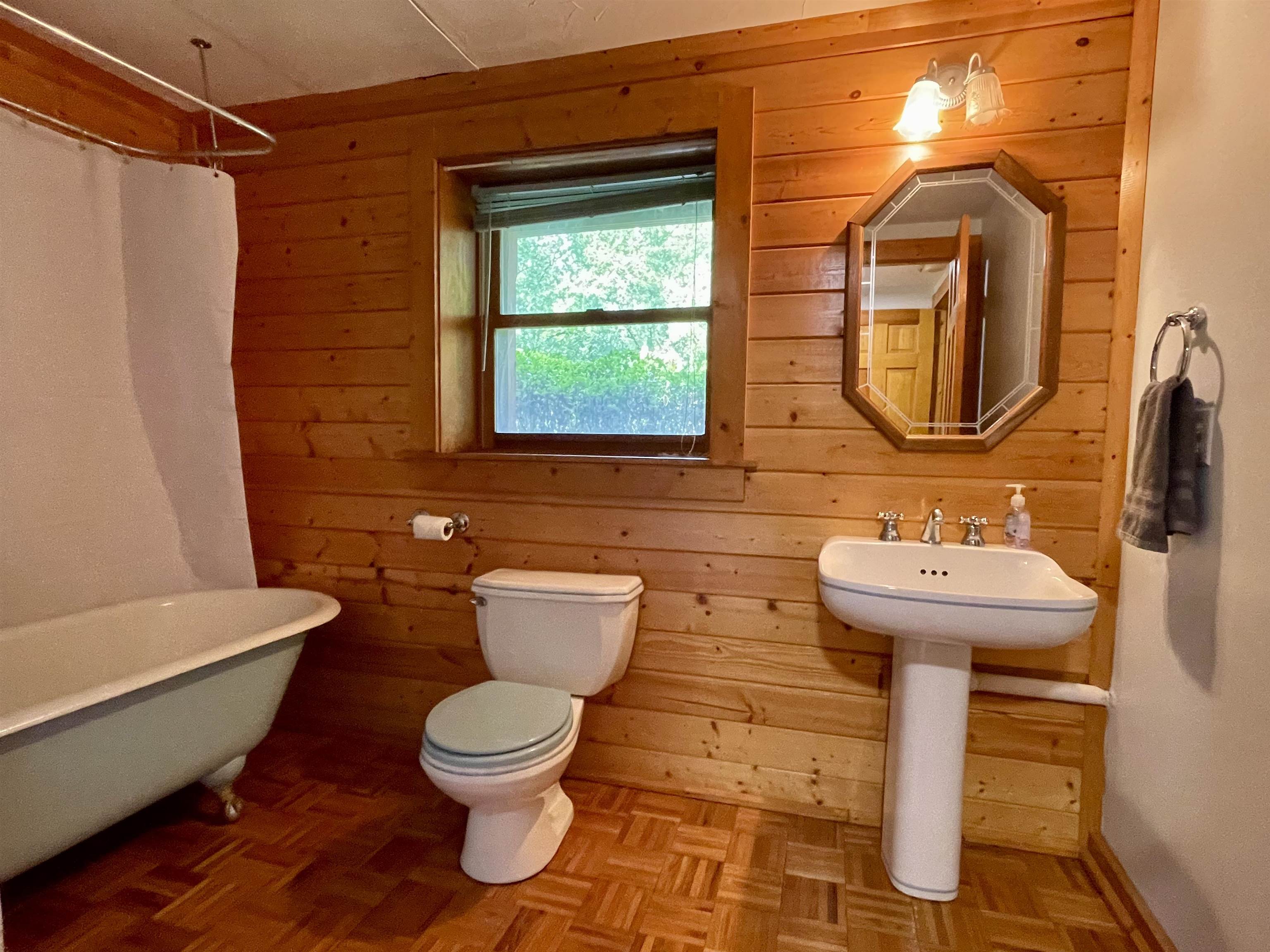 925 Highway 14 W Property Photo 35
