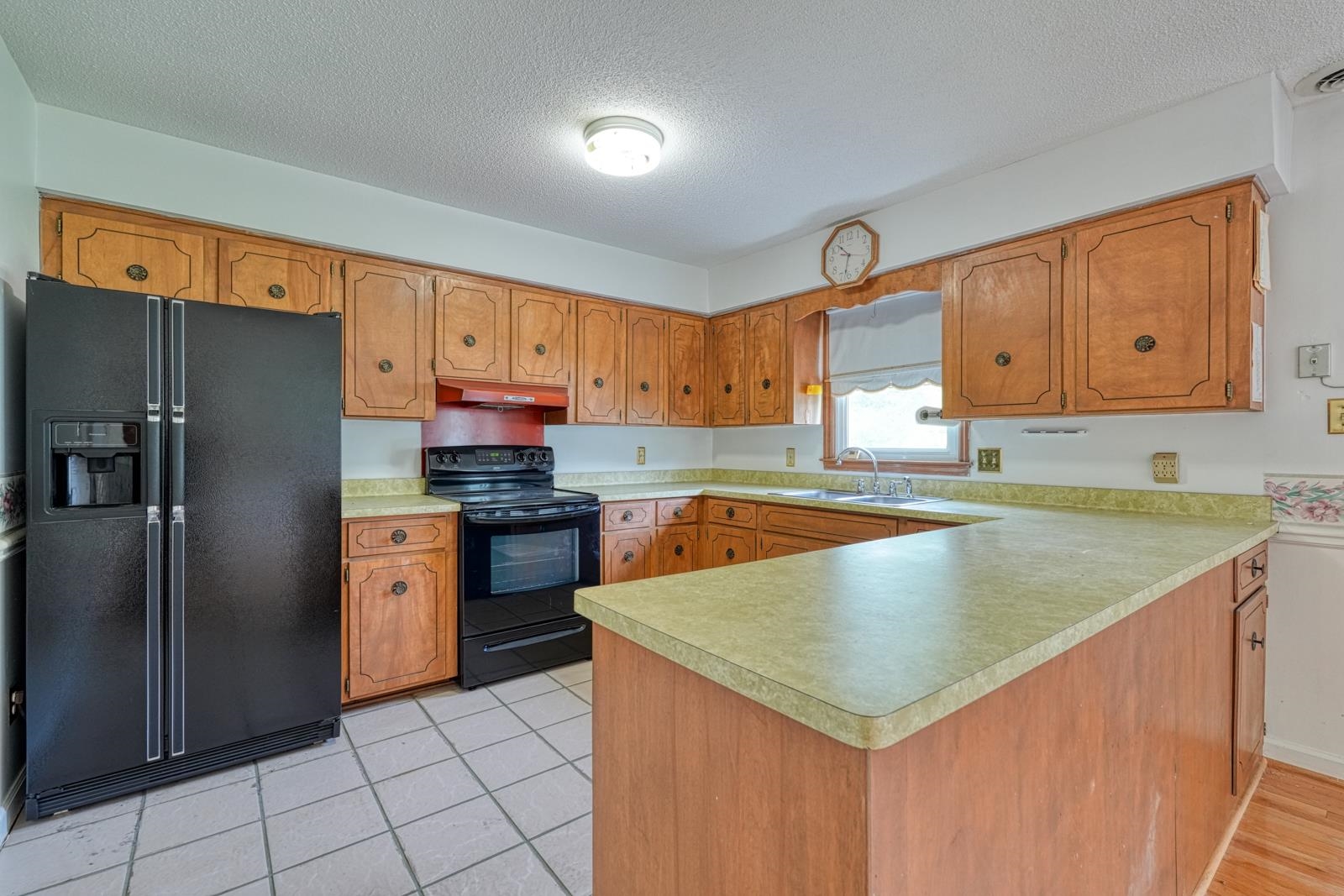 158 Brookhaven Drive Property Photo 7