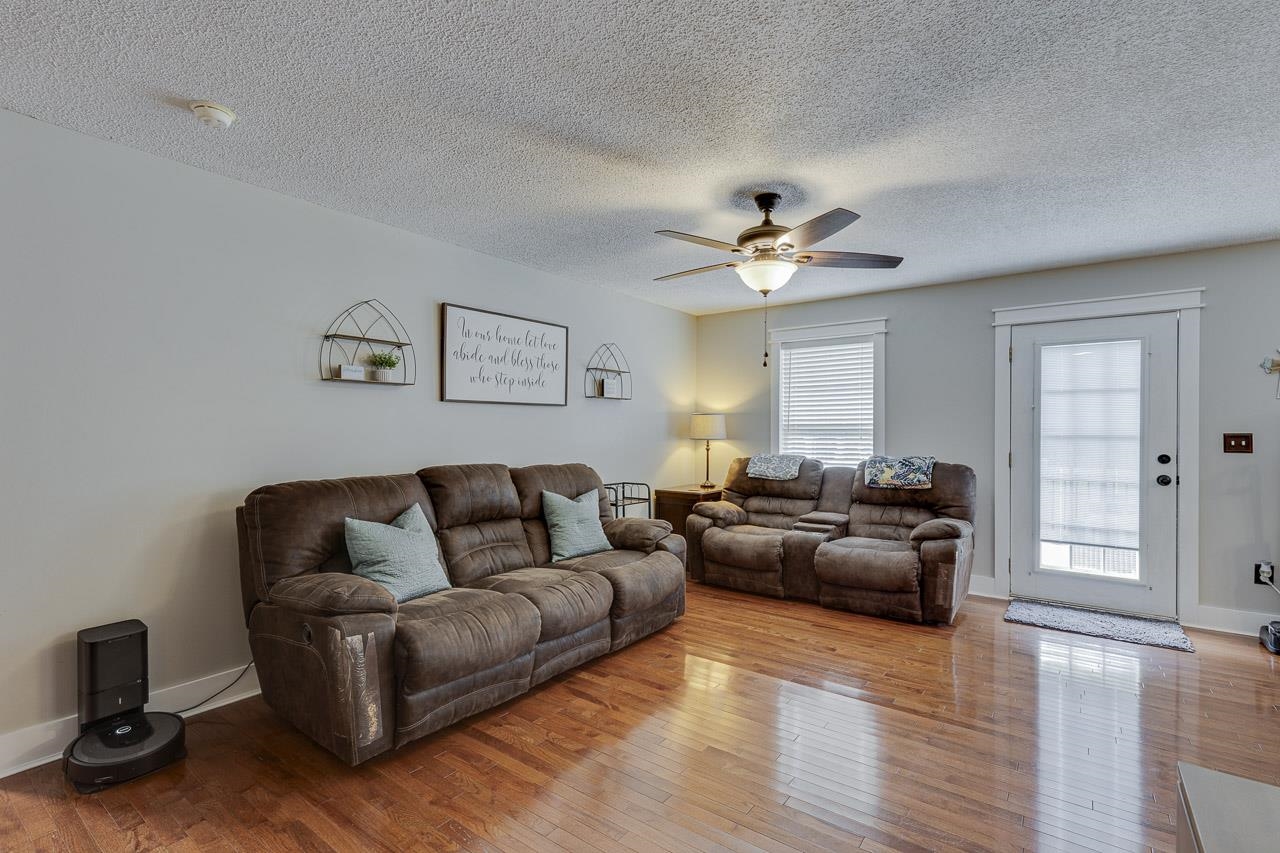 8 Shady Pines Court Property Photo 8
