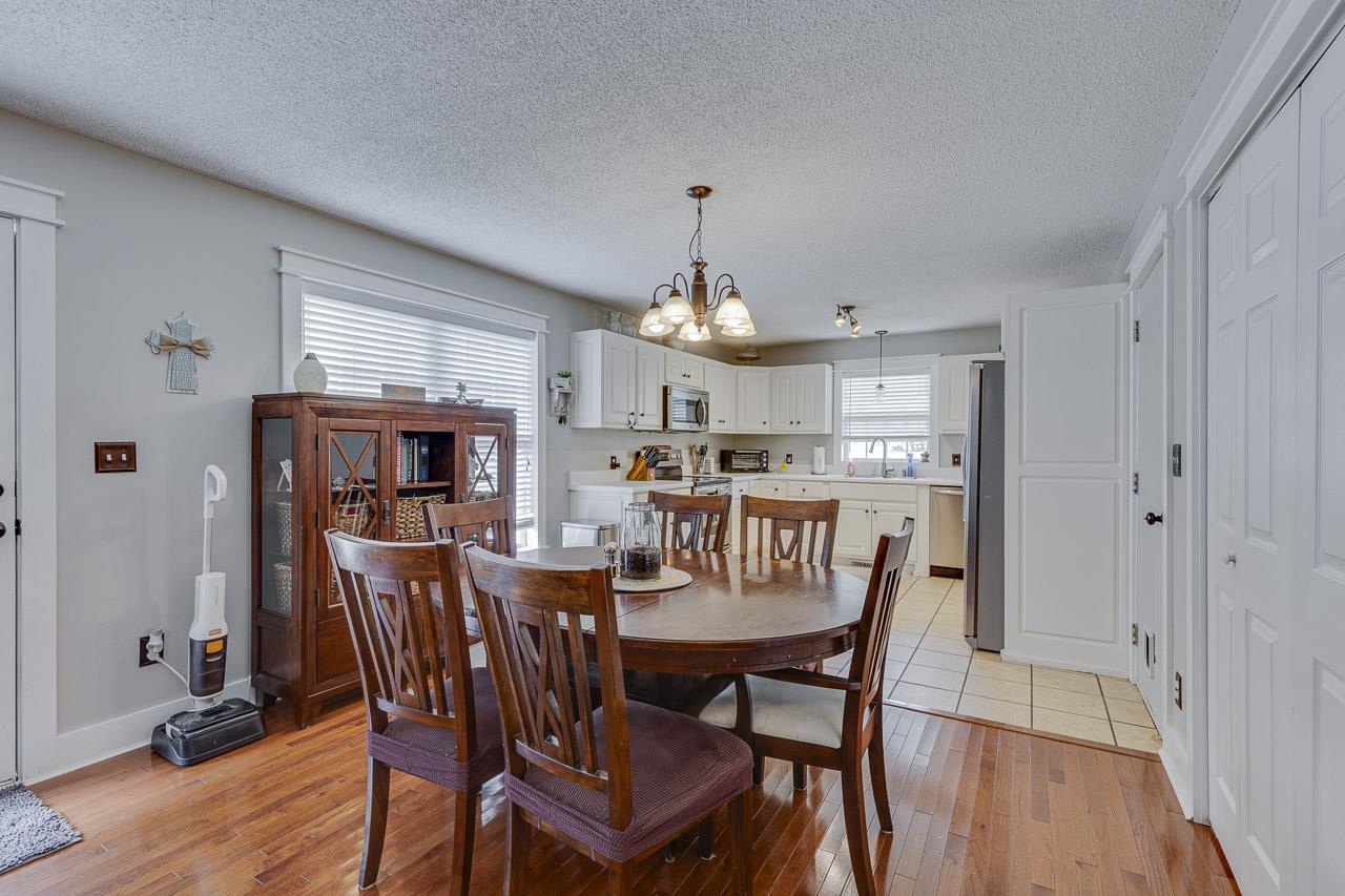 8 Shady Pines Court Property Photo 11