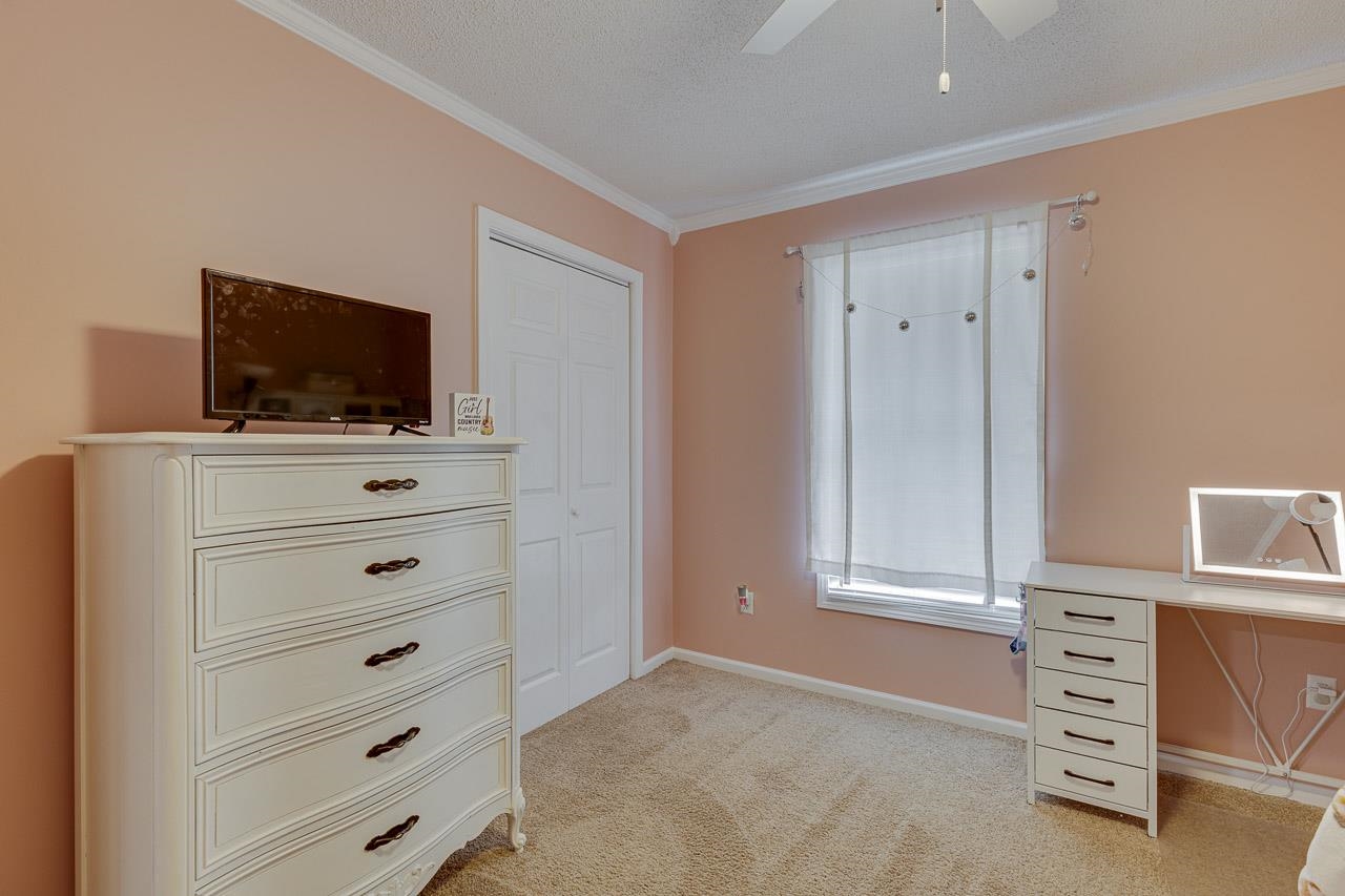 8 Shady Pines Court Property Photo 28