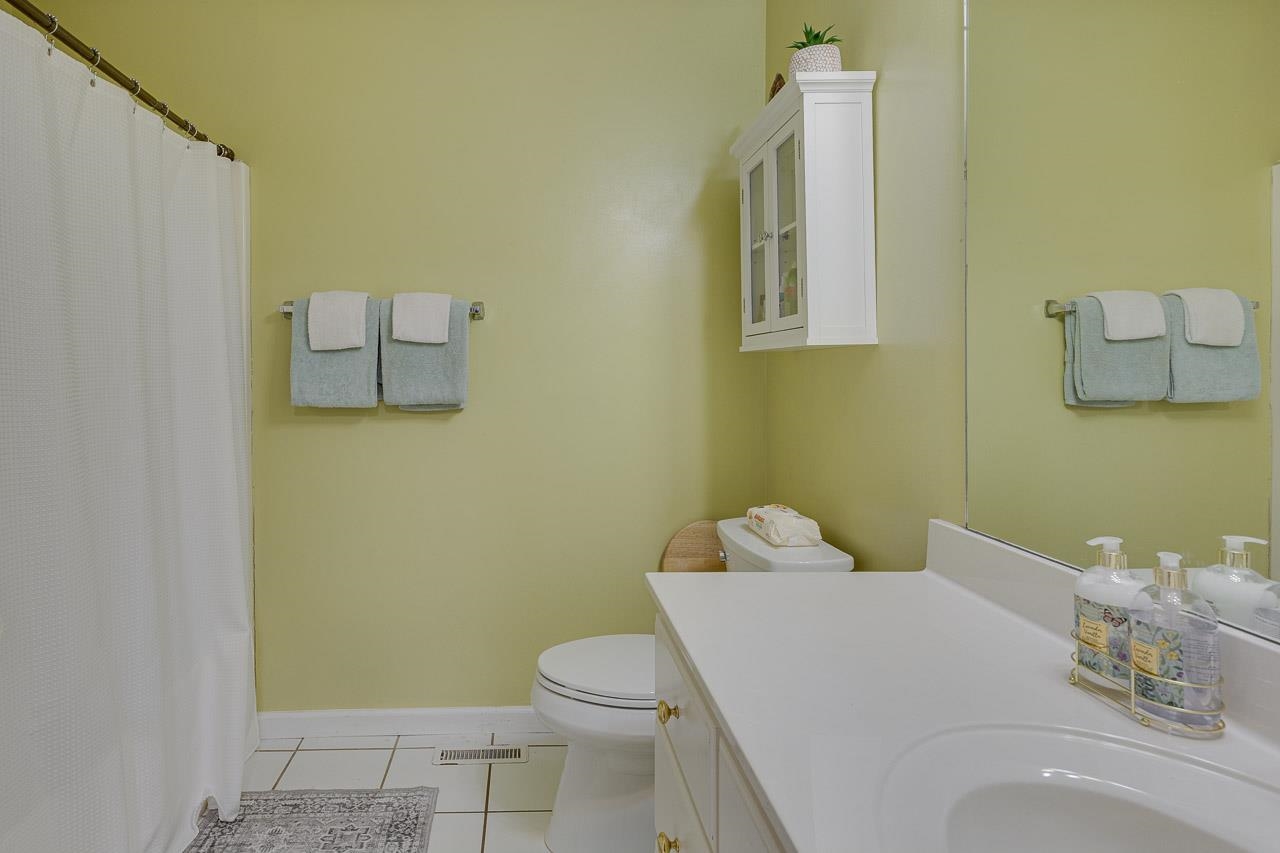 8 Shady Pines Court Property Photo 30