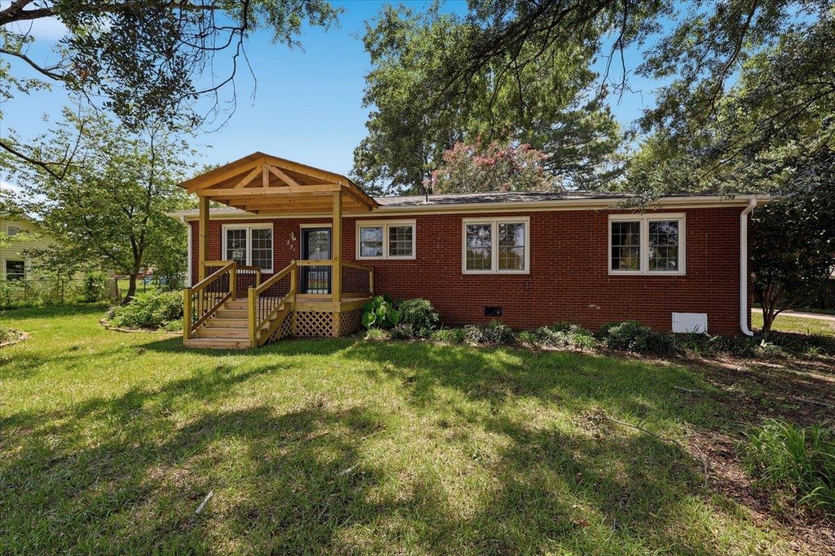 851 Belcher Road Property Photo 2