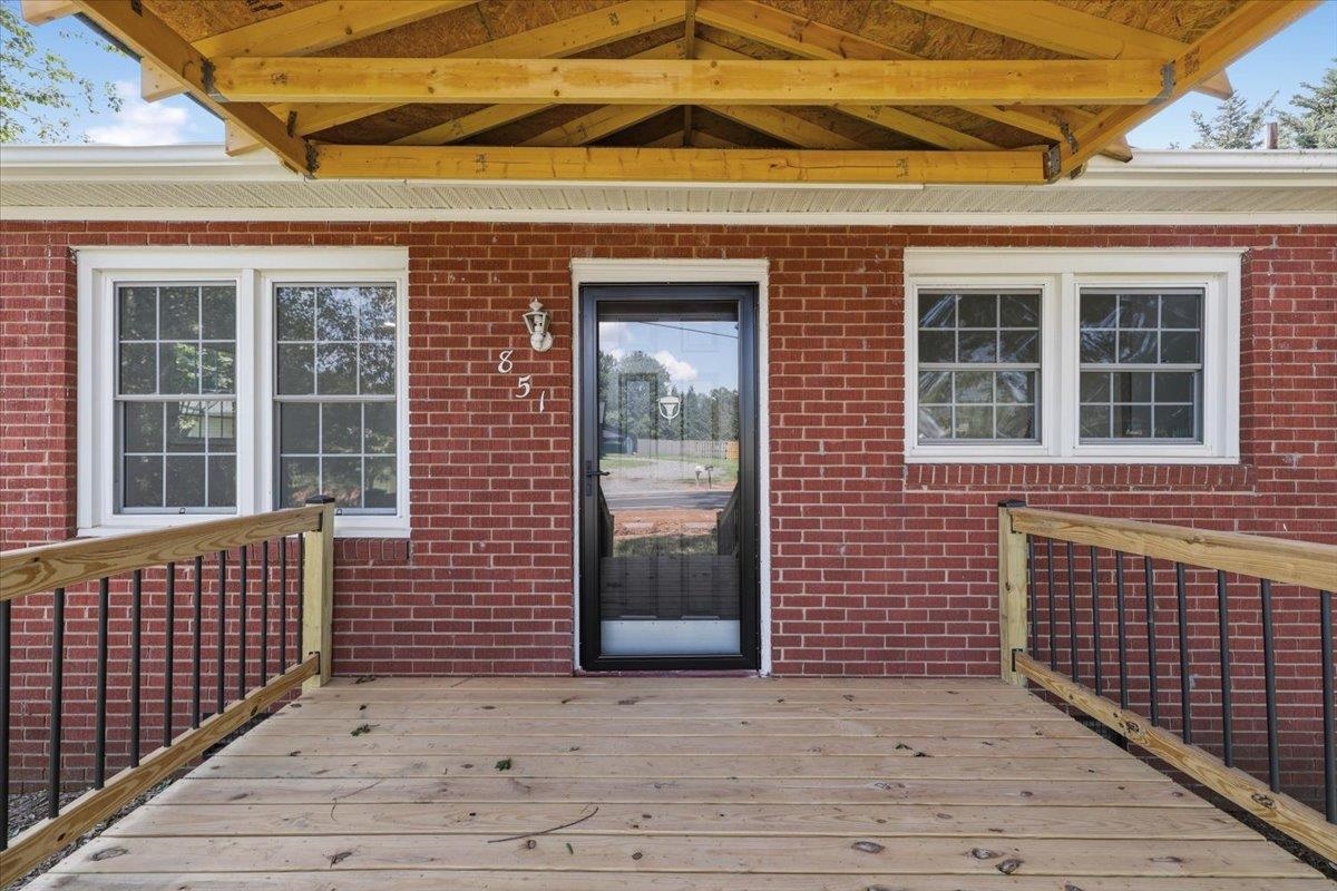 851 Belcher Road Property Photo 3