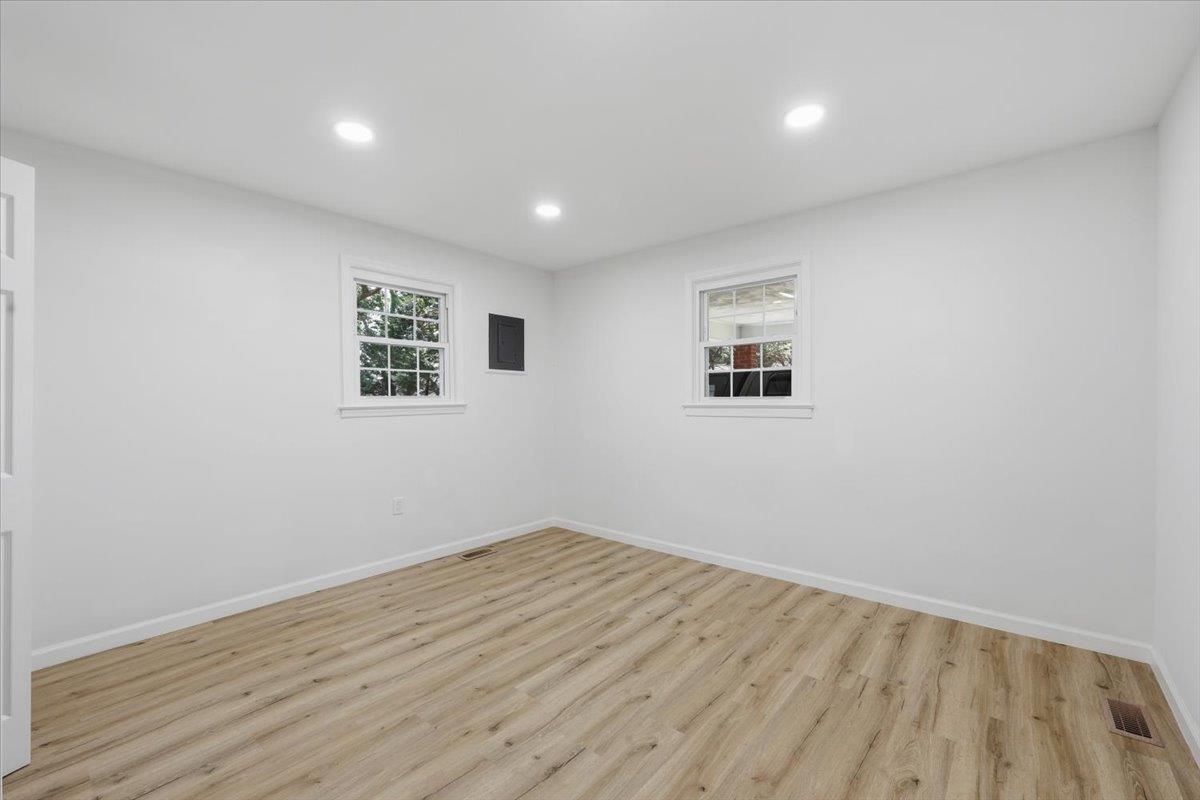 851 Belcher Road Property Photo 14