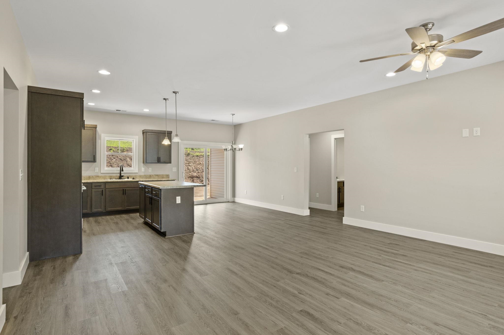 631 Skyline Drive Property Photo 4
