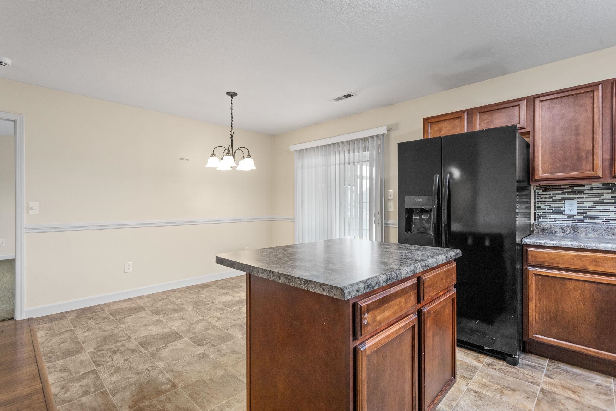 640 Clarion Court Property Photo 9