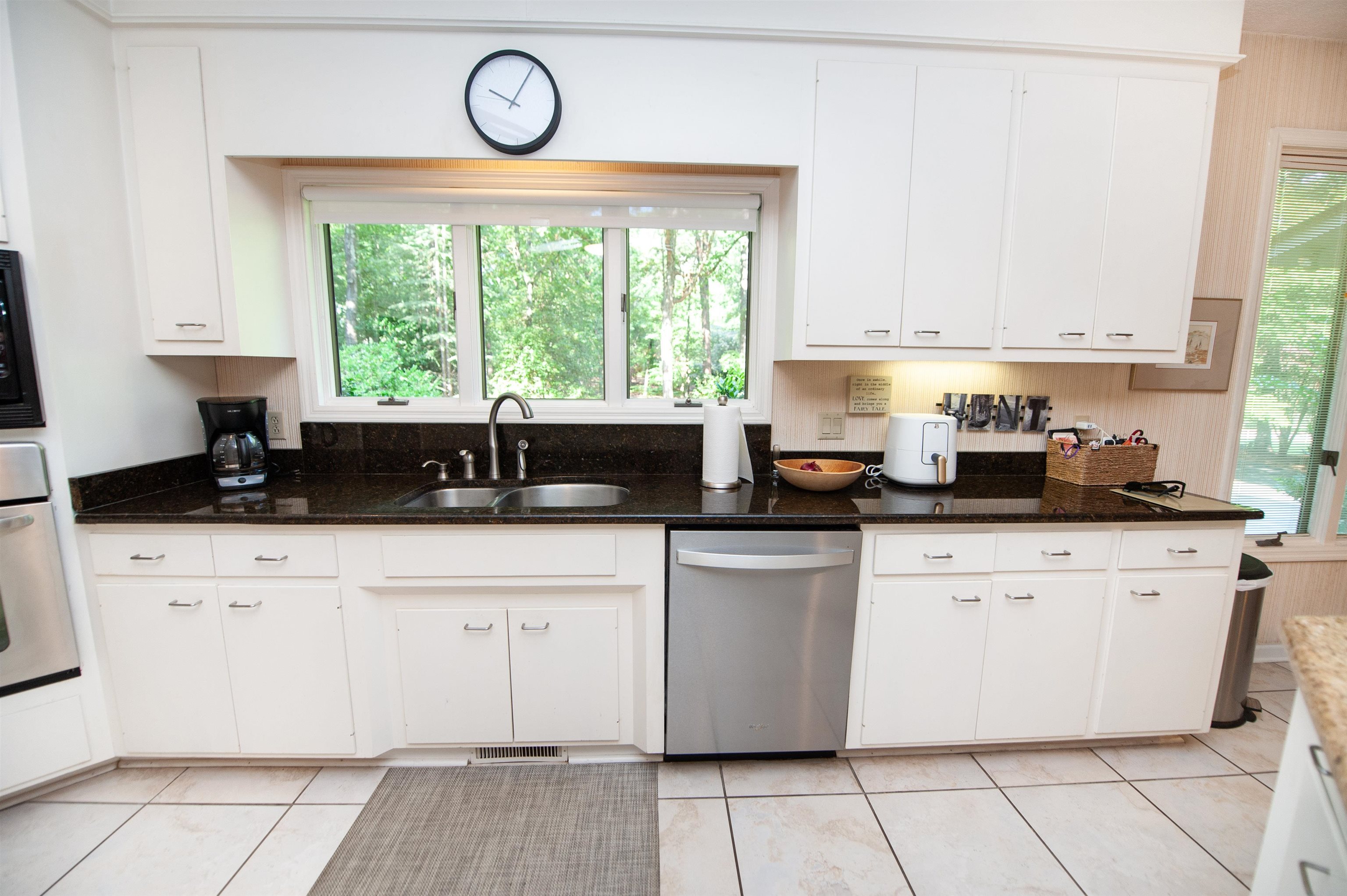 100 Wood Lily Lane Property Photo 8