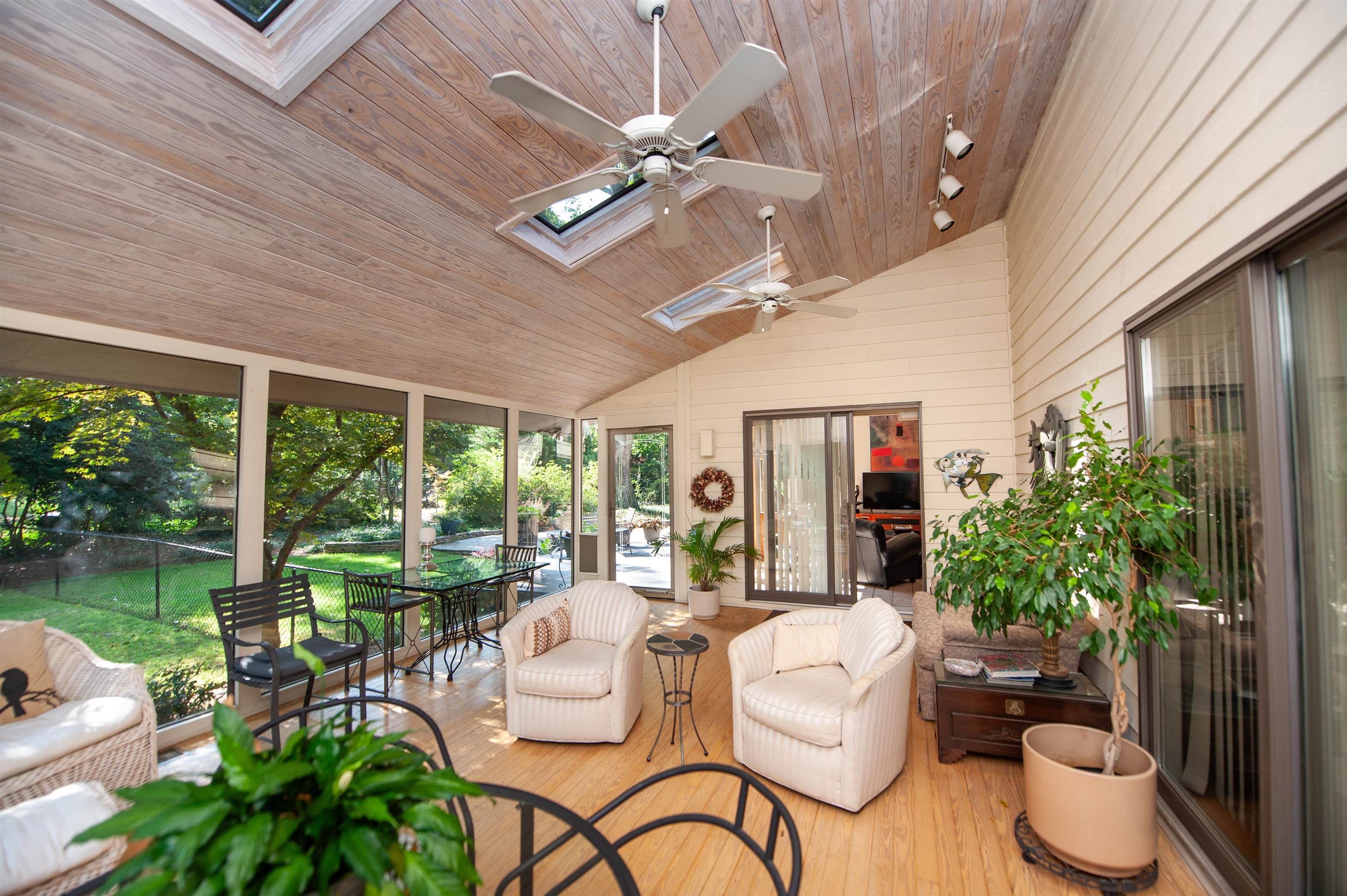100 Wood Lily Lane Property Photo 23