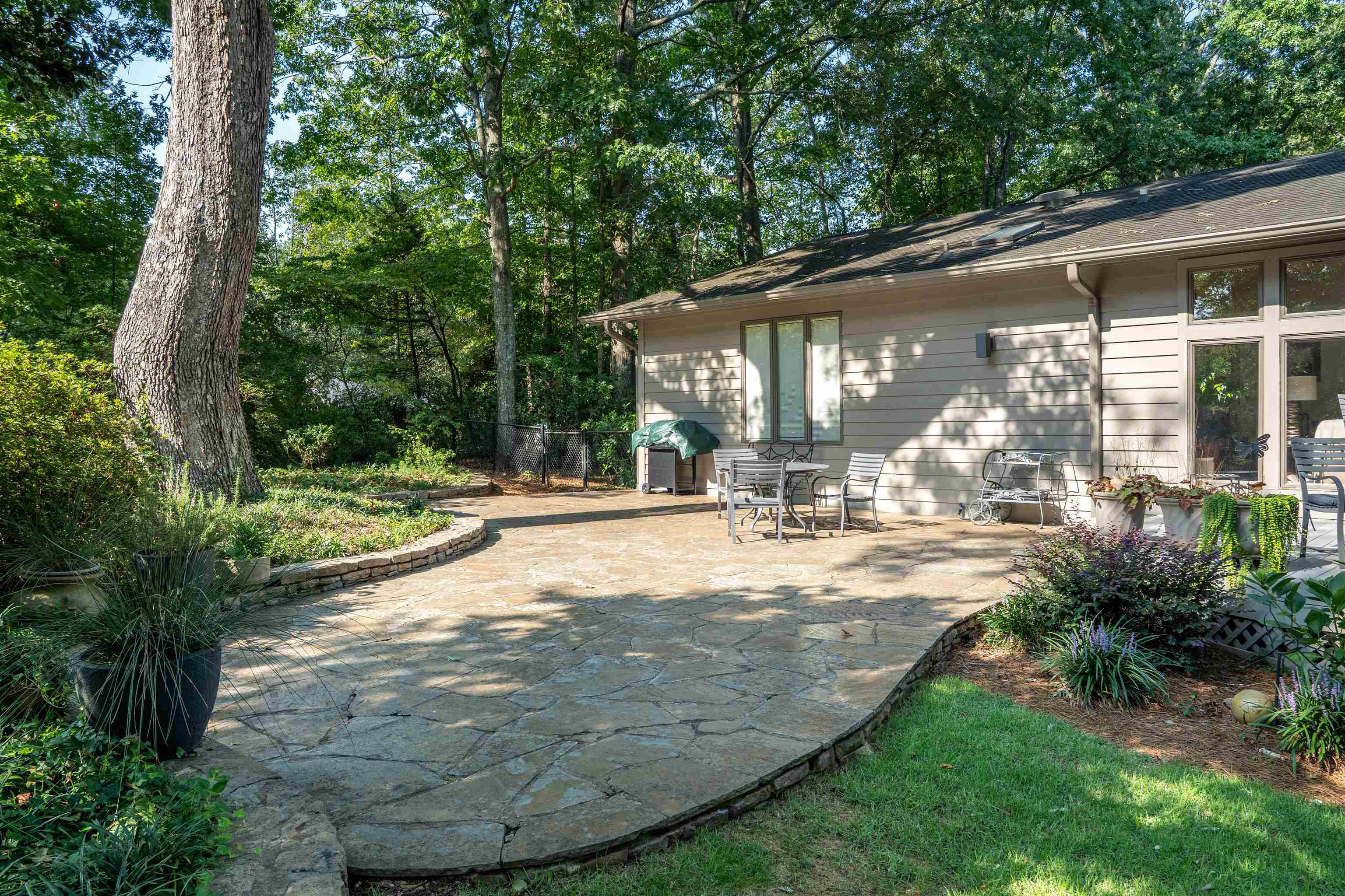 100 Wood Lily Lane Property Photo 44