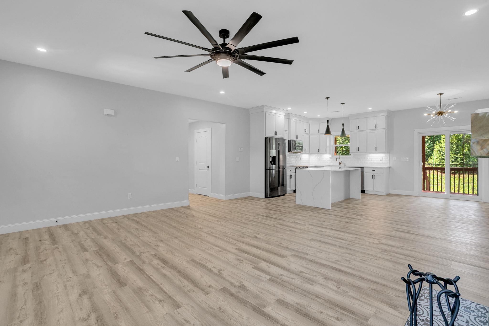 27 Carriage Drive Property Photo 6