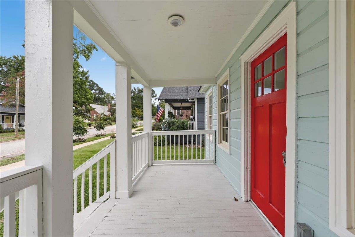 553 Pinckney Court Property Photo 4