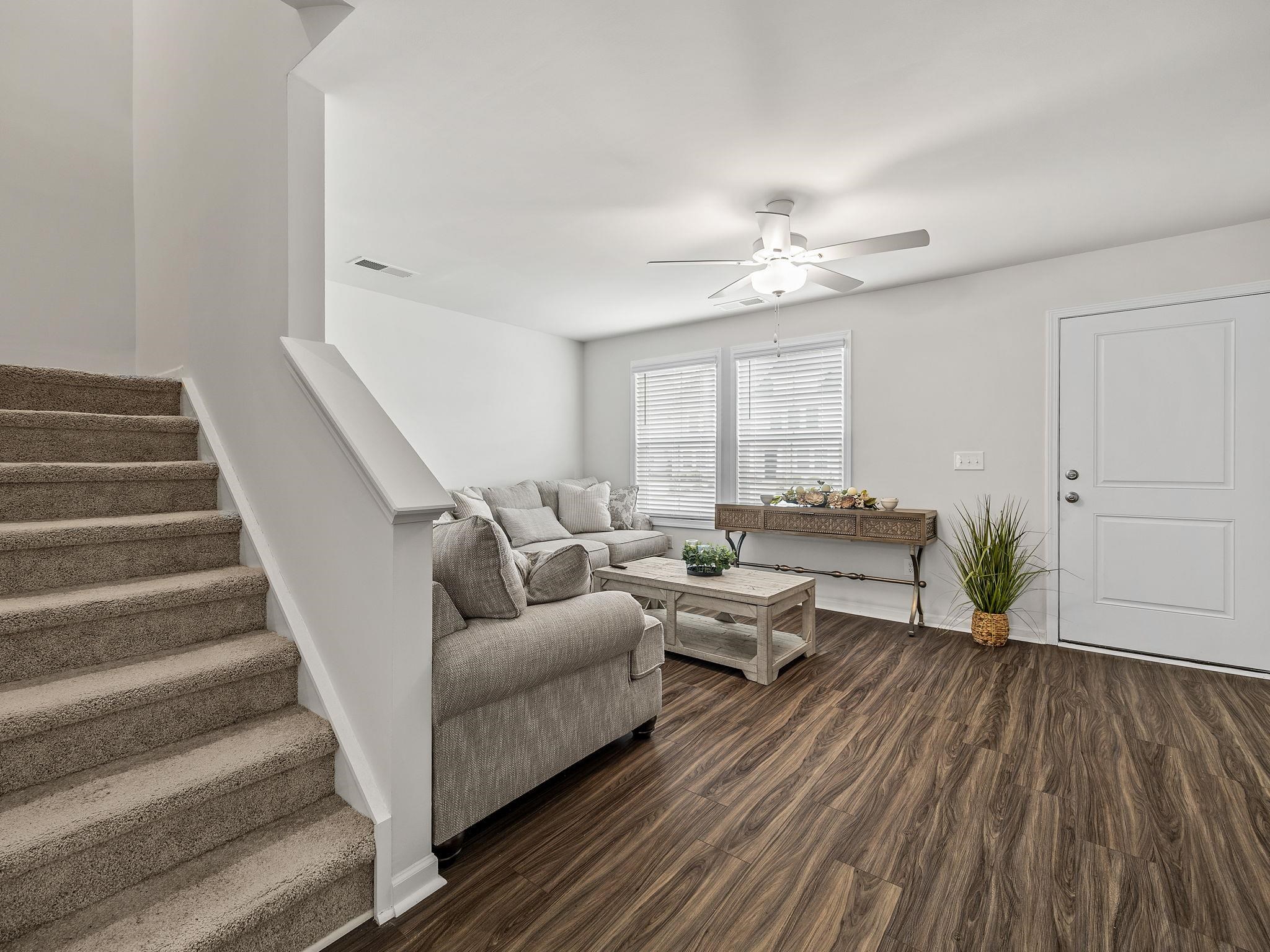 646 Blossom Run Property Photo 8