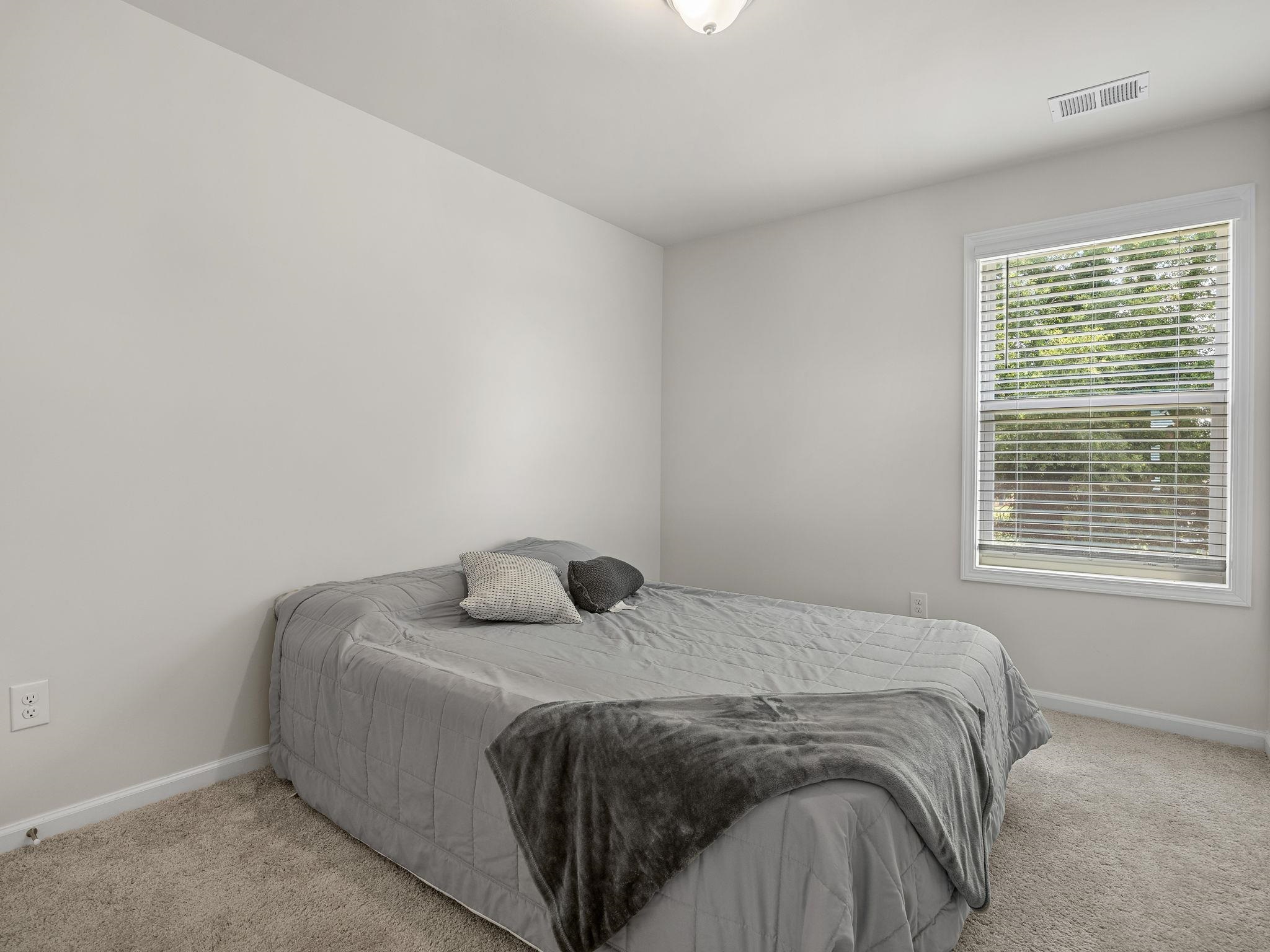 646 Blossom Run Property Photo 27