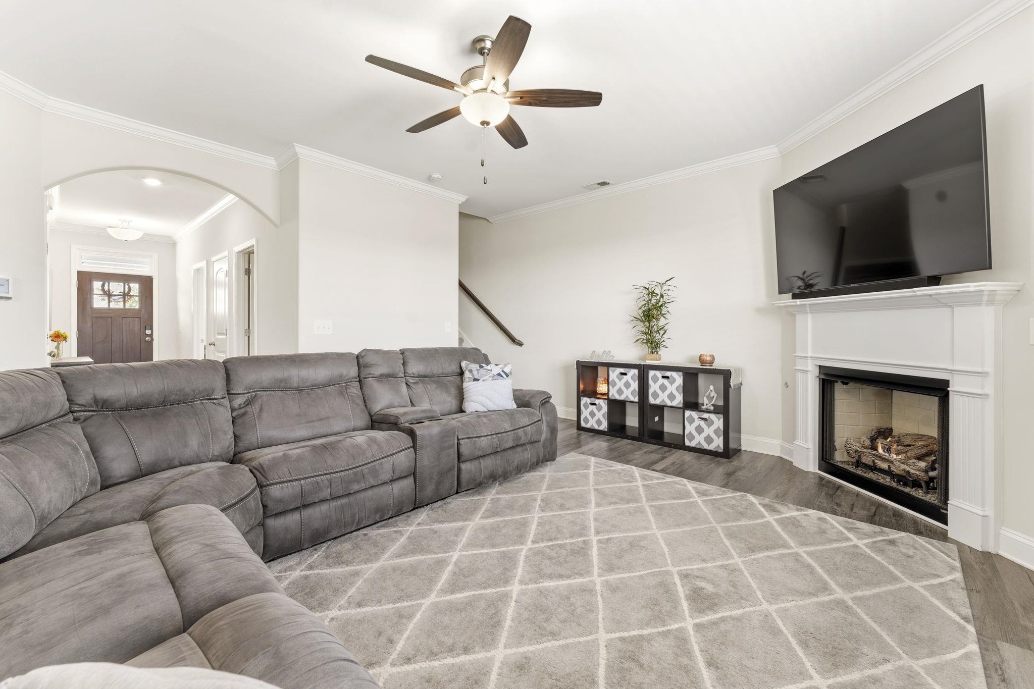 1407 Almaden Street Property Photo 8