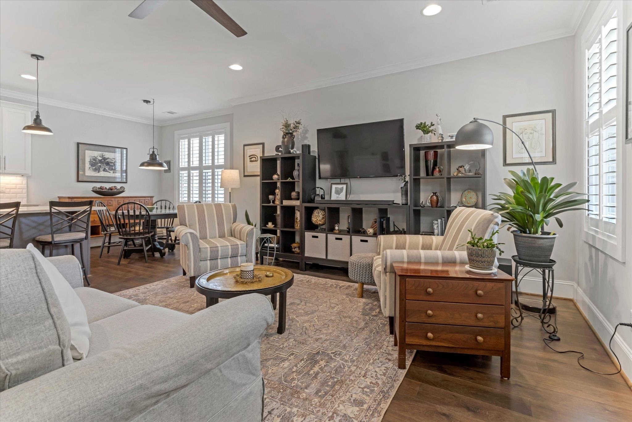 27 Center Street Property Photo 6
