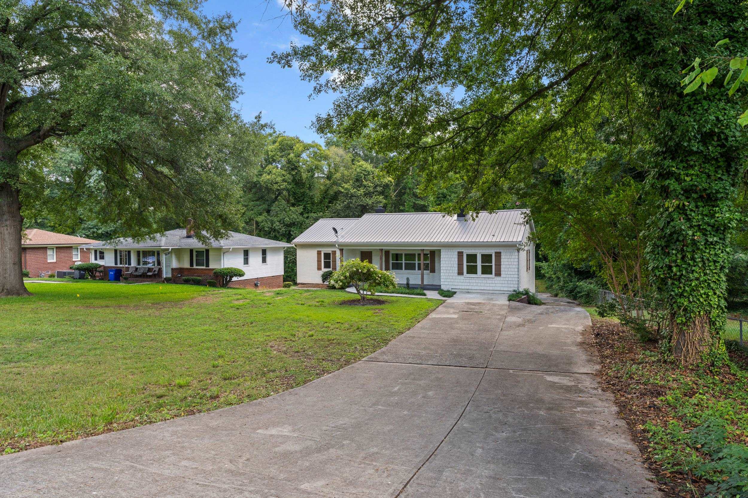 107 Coldbrook Drive Property Photo 2