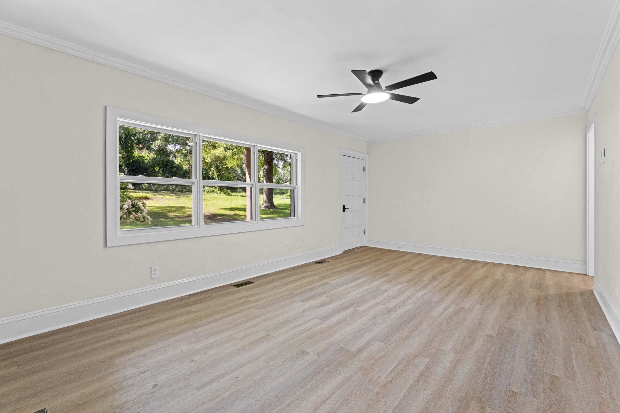 107 Coldbrook Drive Property Photo 6