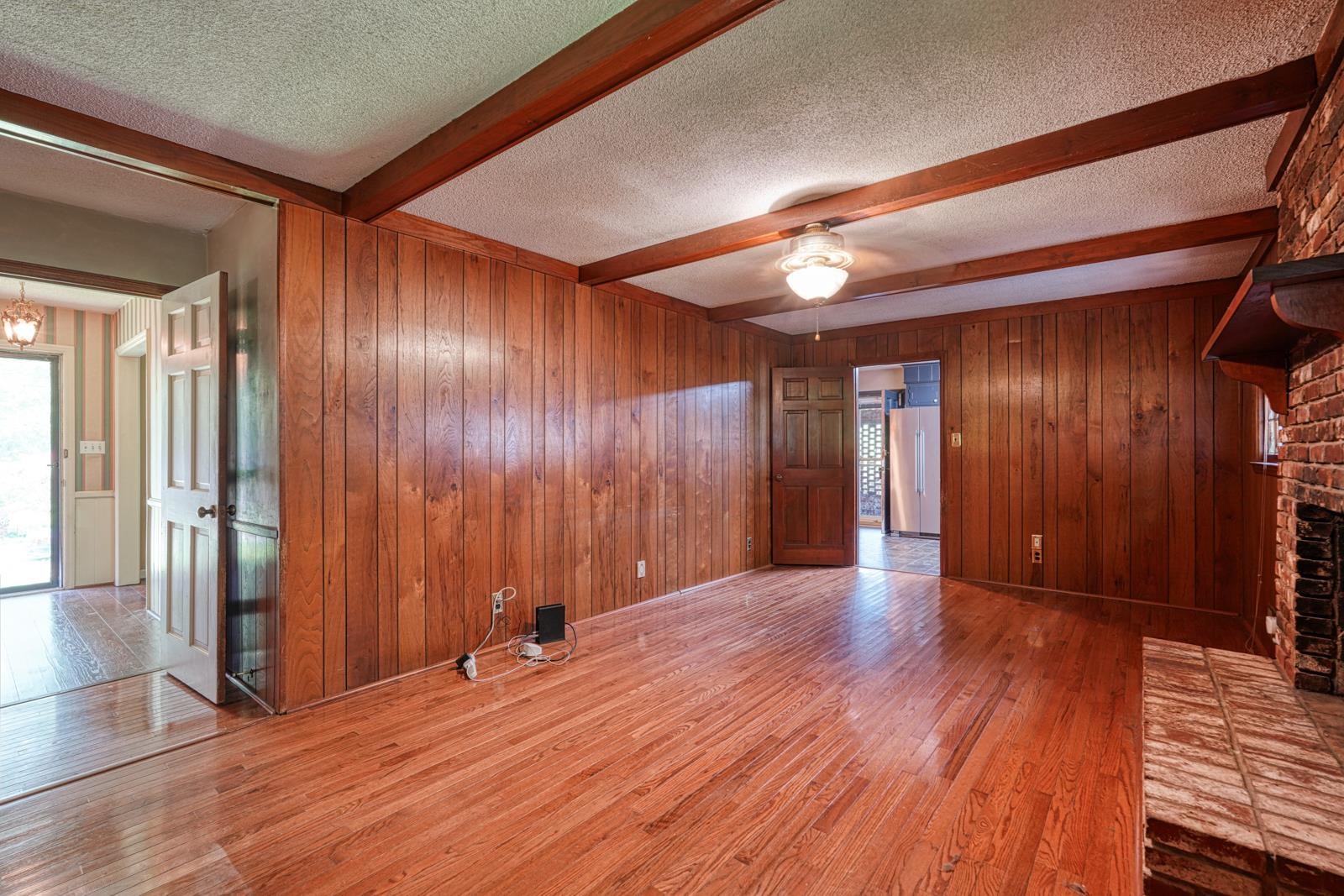 902 Vannessa Drive Property Photo 12