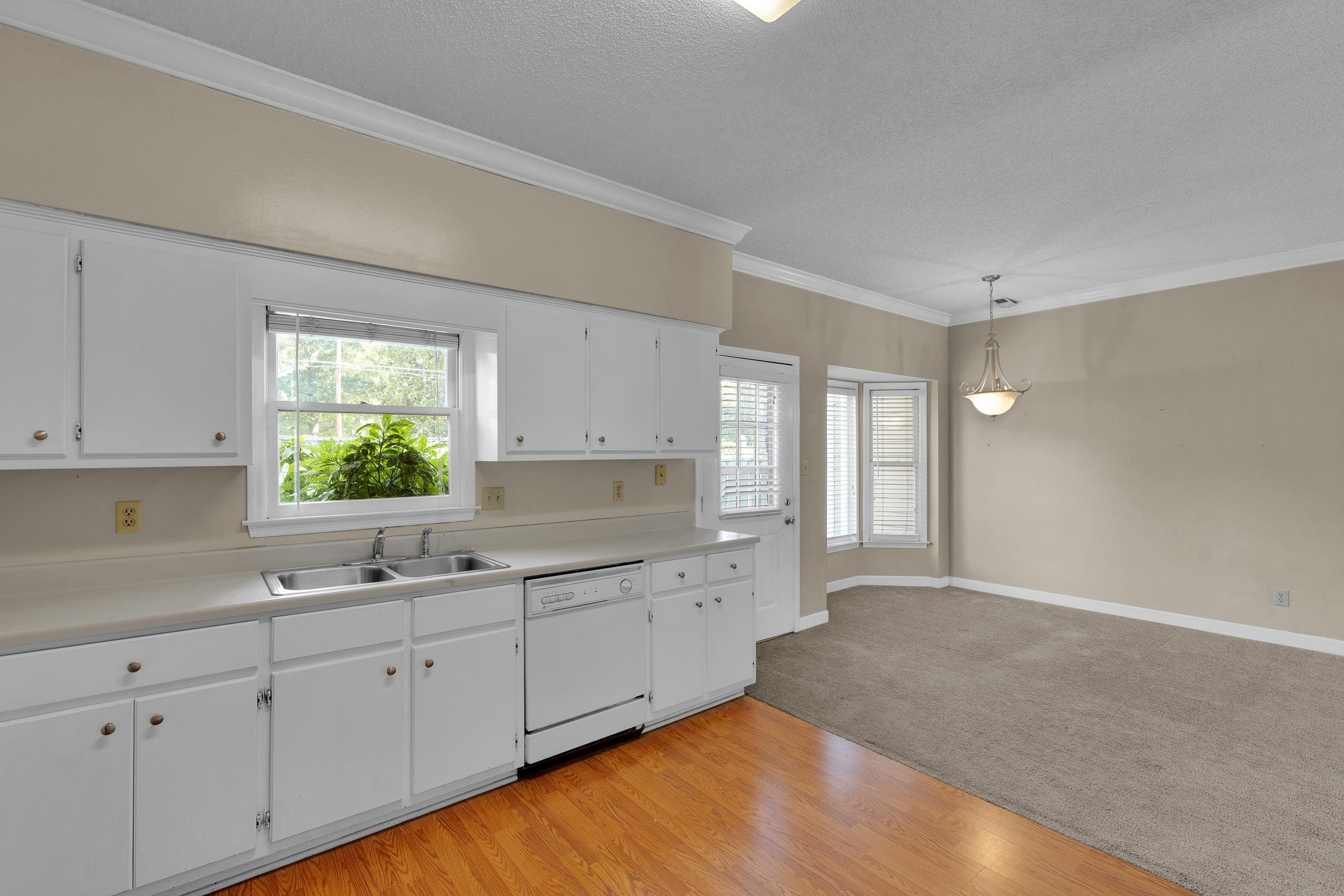 218 Woodburn Club Lane Property Photo 9