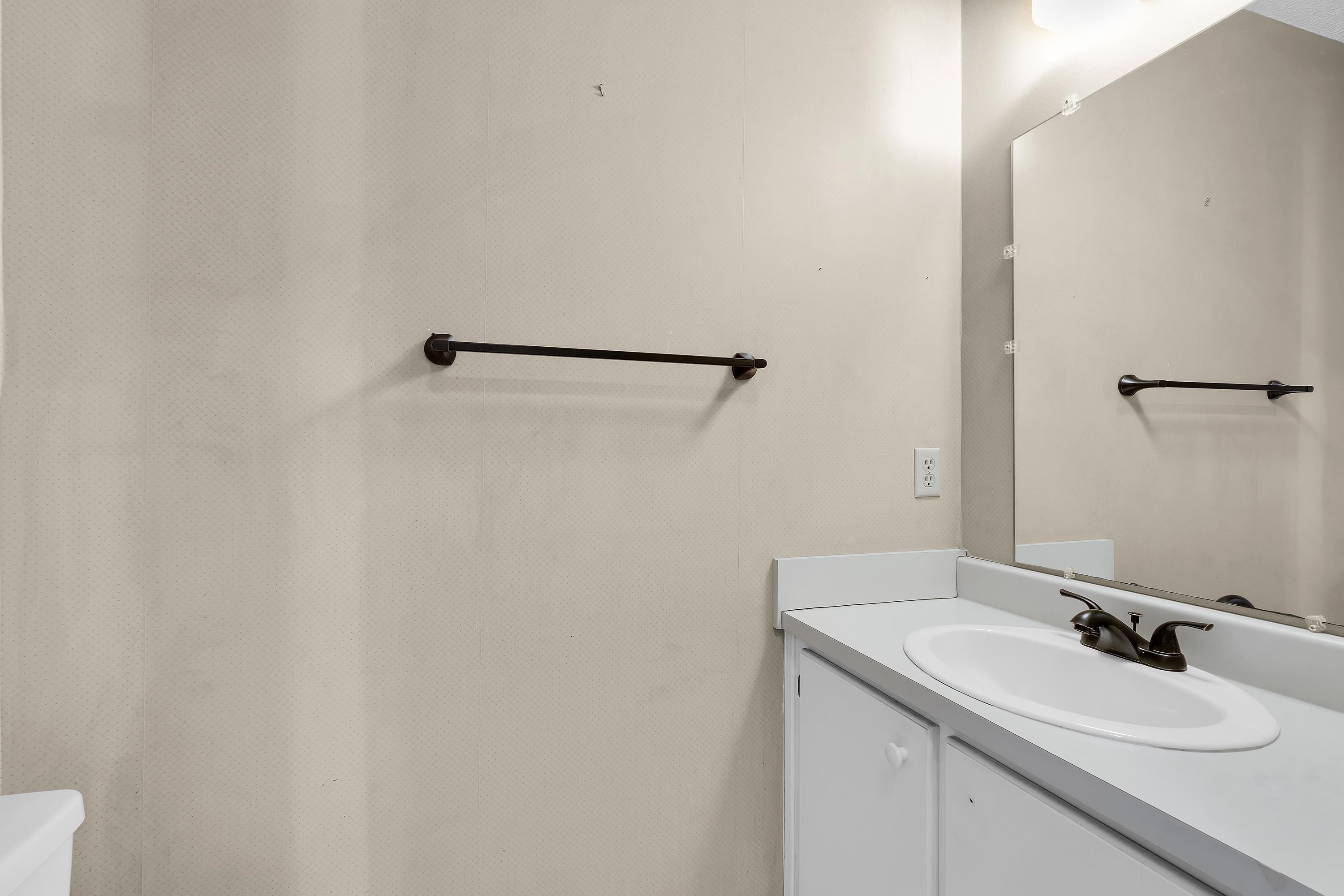218 Woodburn Club Lane Property Photo 12