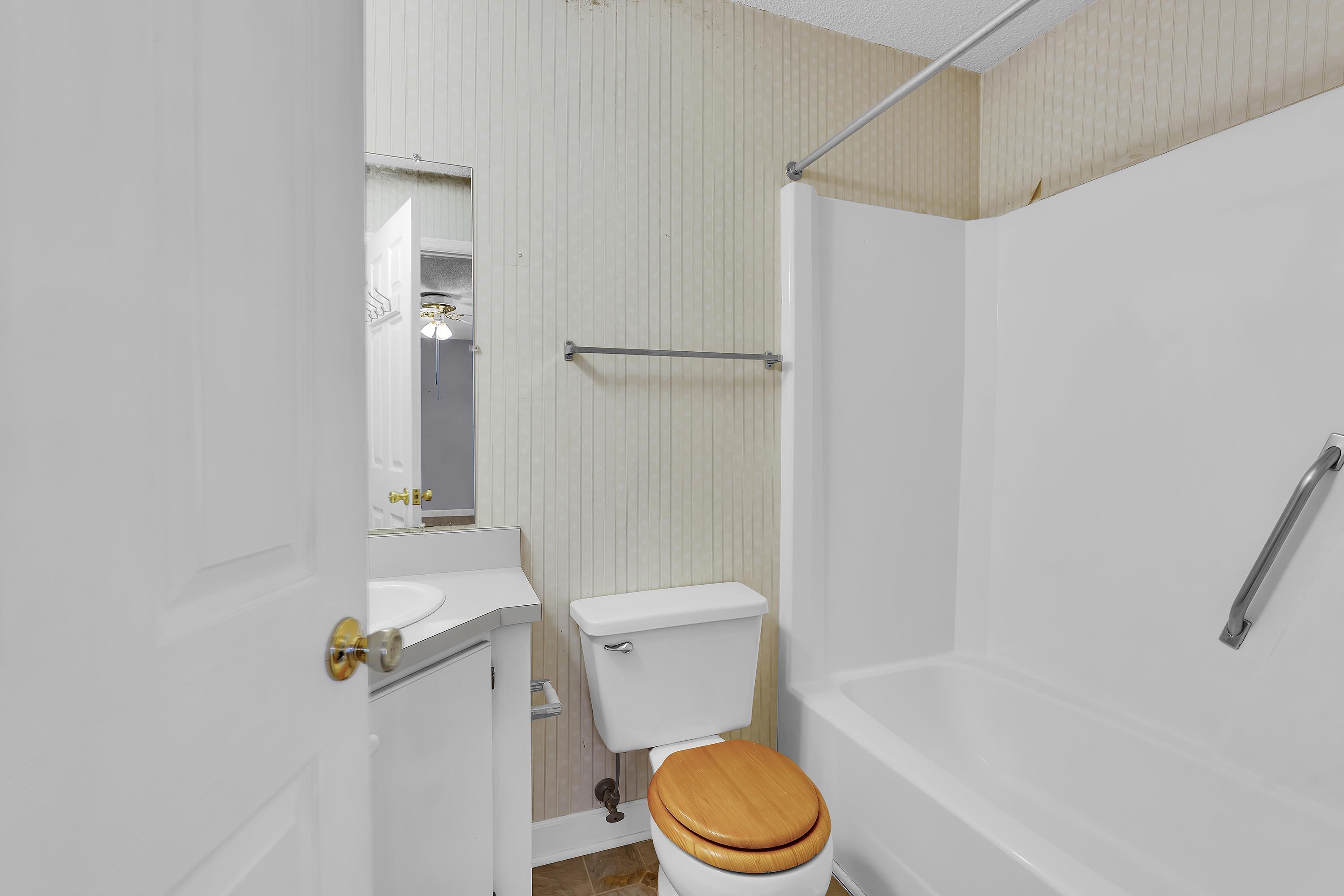 218 Woodburn Club Lane Property Photo 19