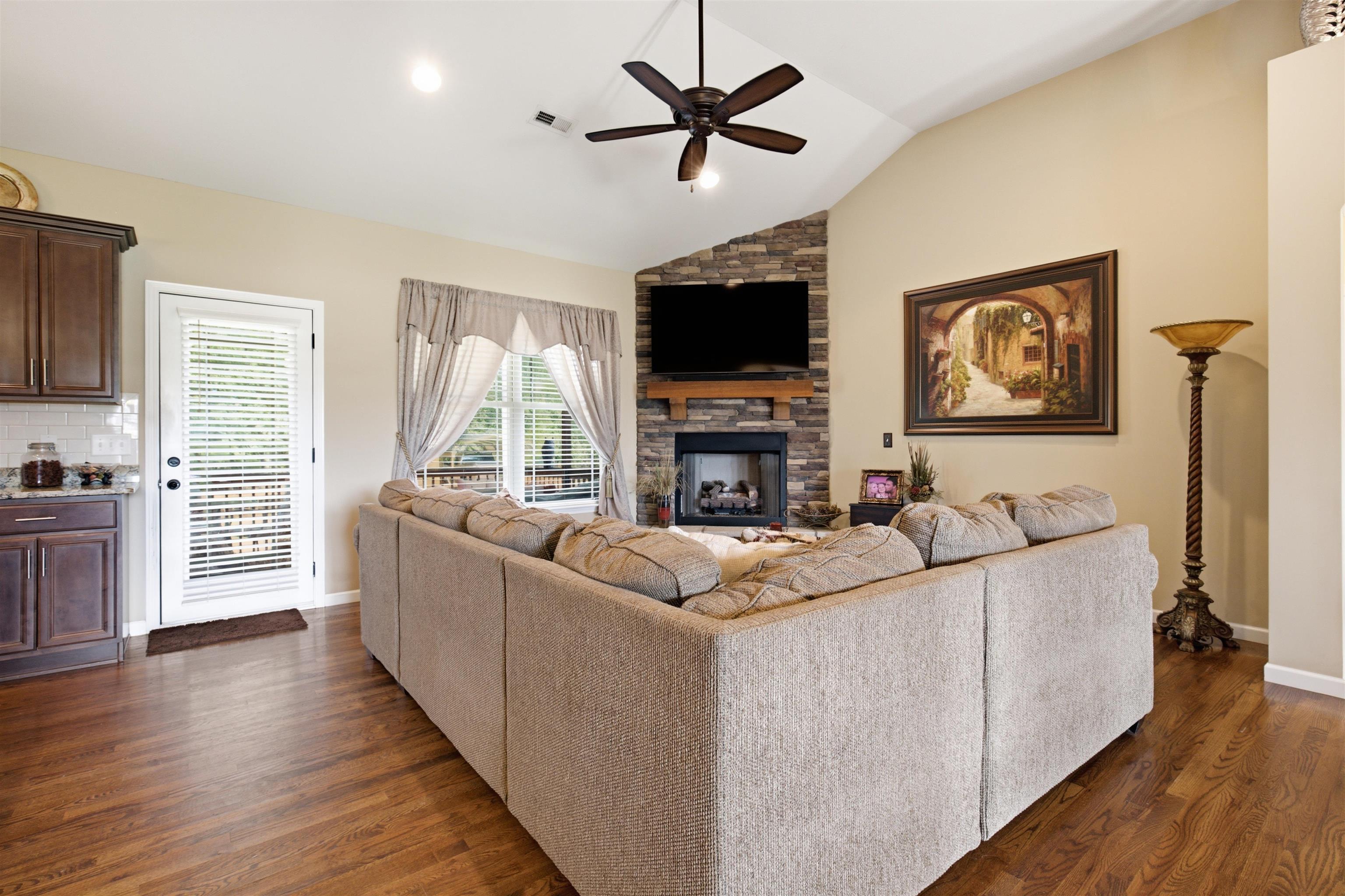 309 Baby Boy Court Property Photo 6