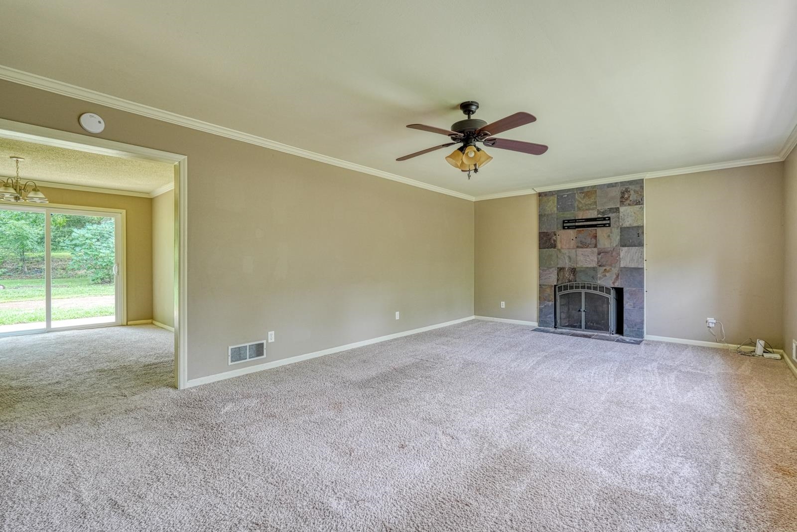682 Davis Trading Post Road Property Photo 5