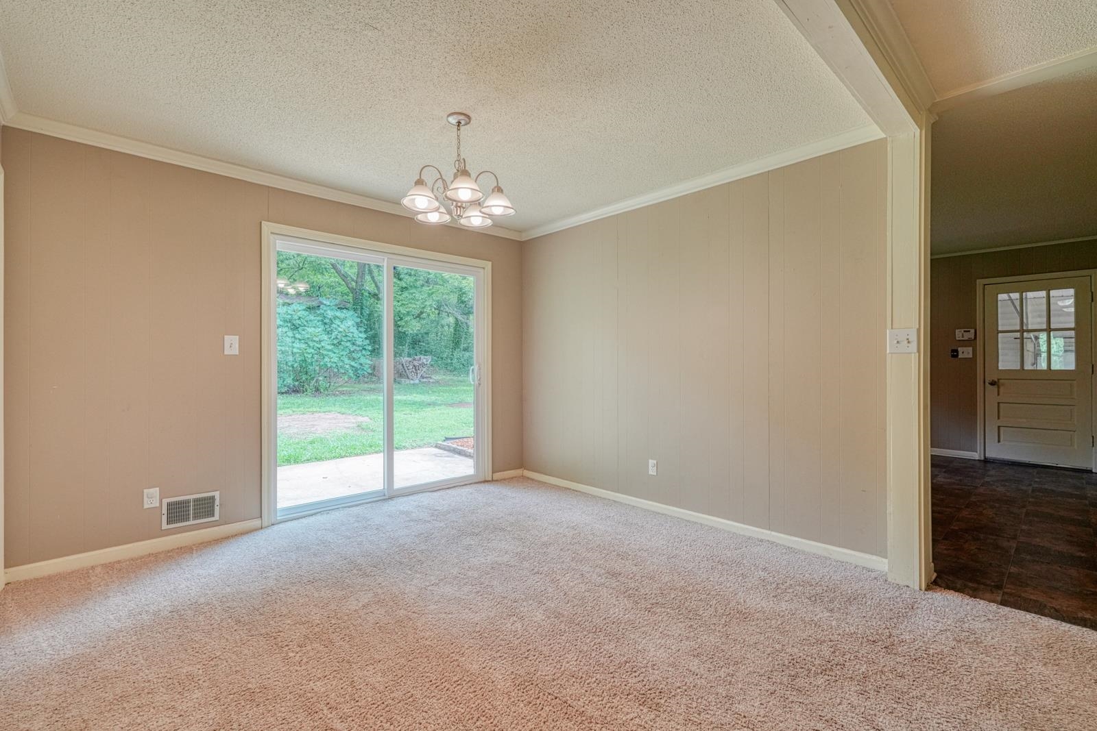 682 Davis Trading Post Road Property Photo 7