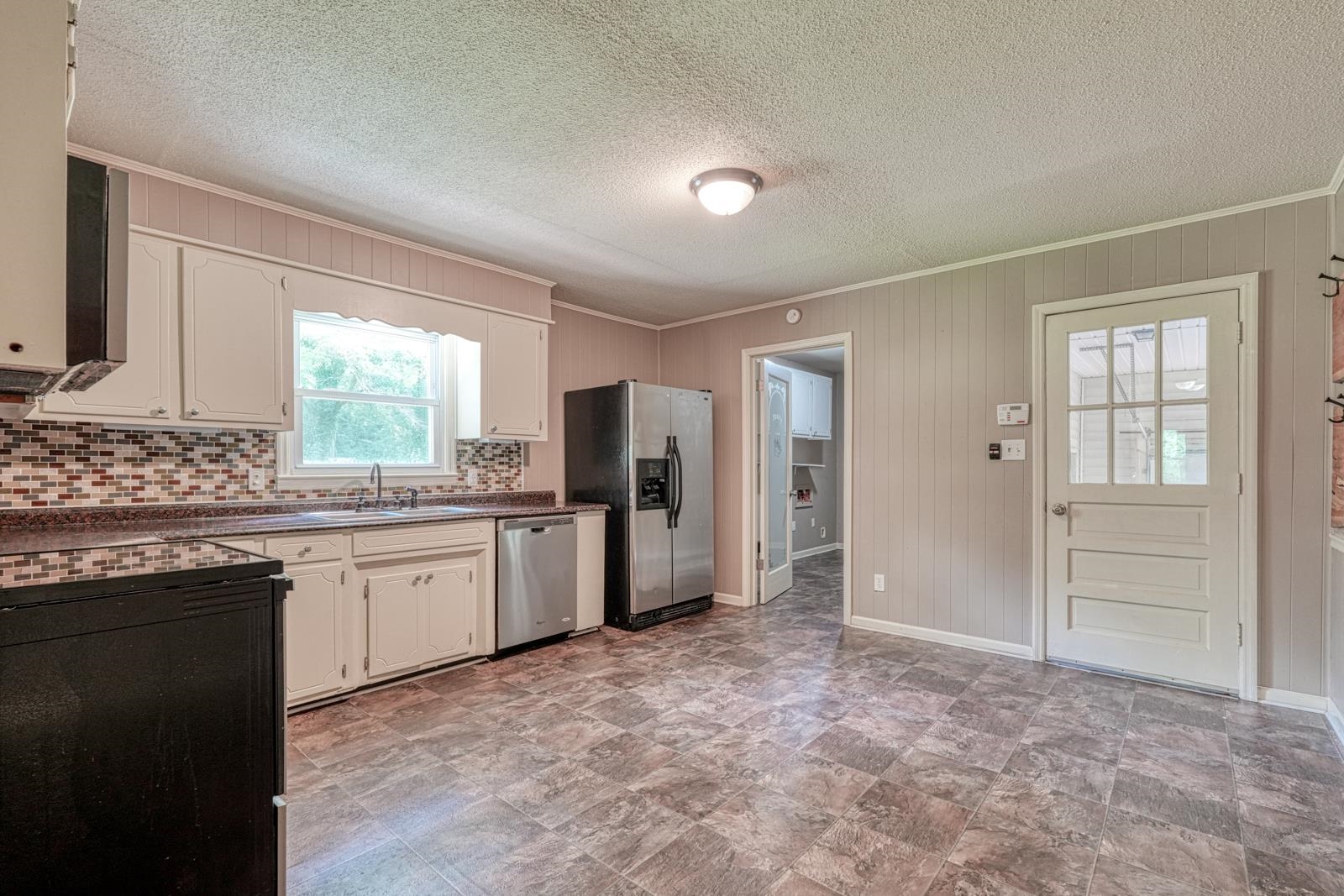 682 Davis Trading Post Road Property Photo 11