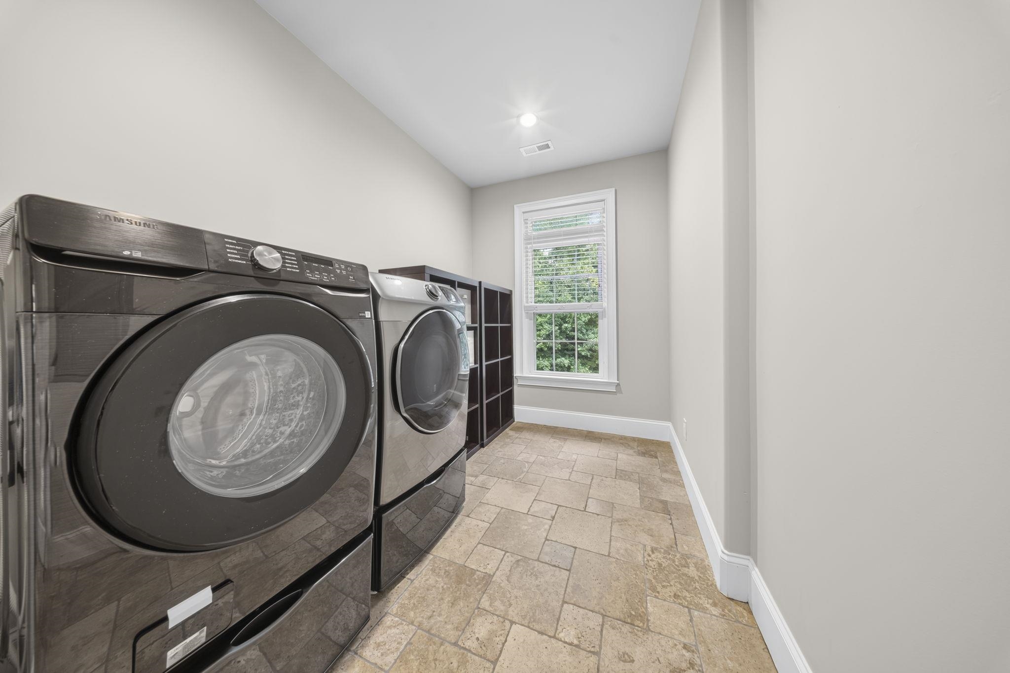 129 Overbrook Circle Property Photo 15