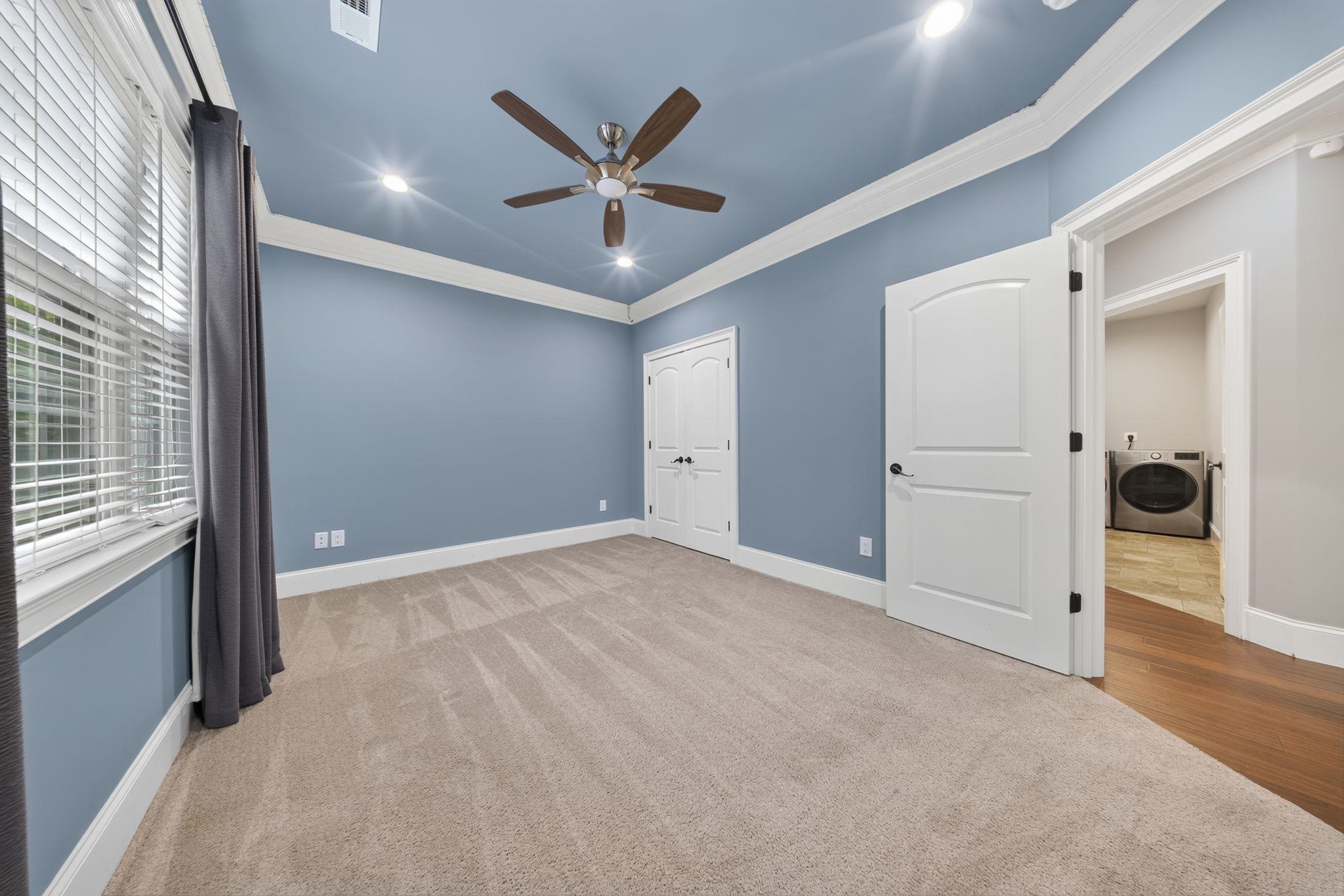 129 Overbrook Circle Property Photo 35