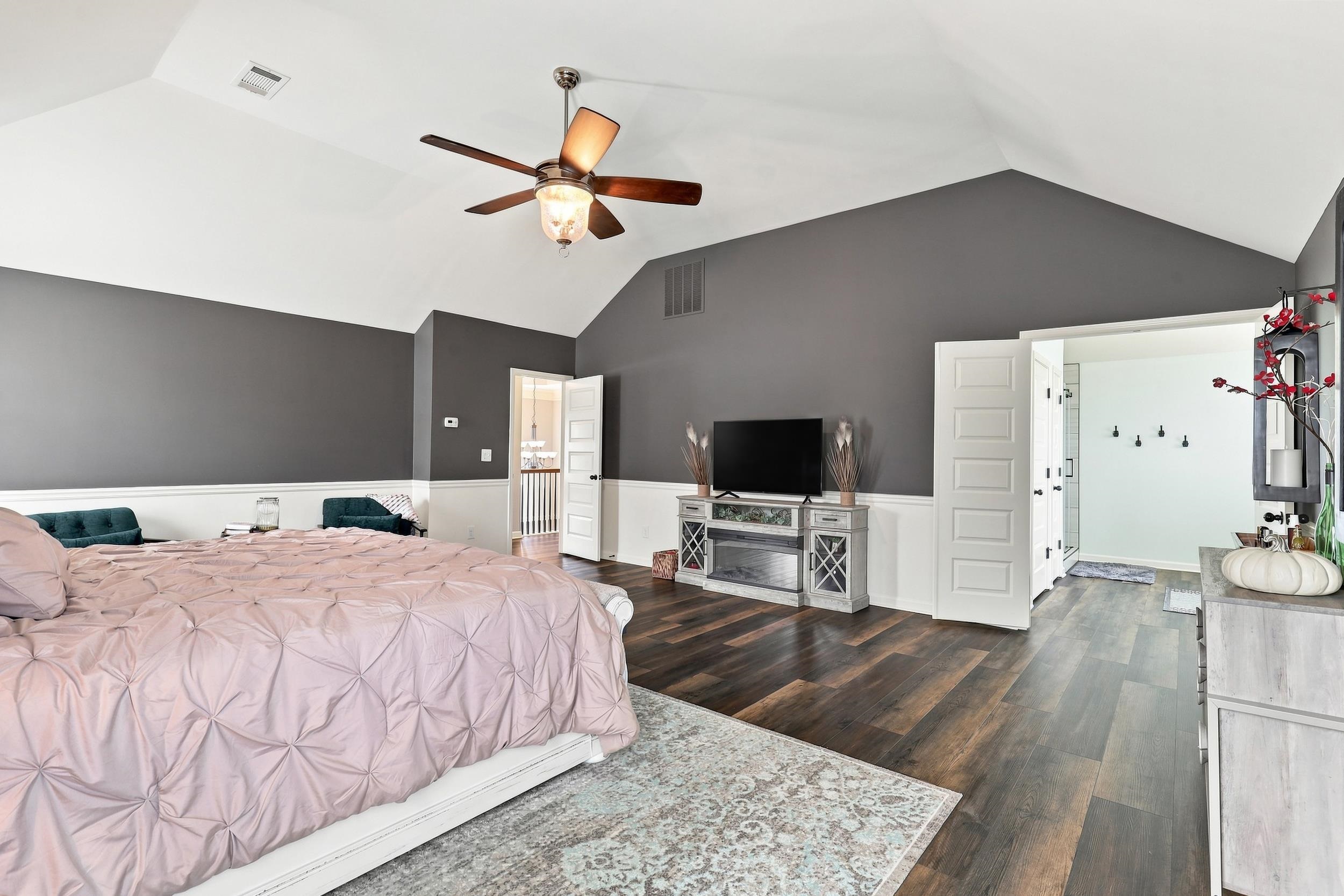 502 W Holloway Drive Property Photo 16