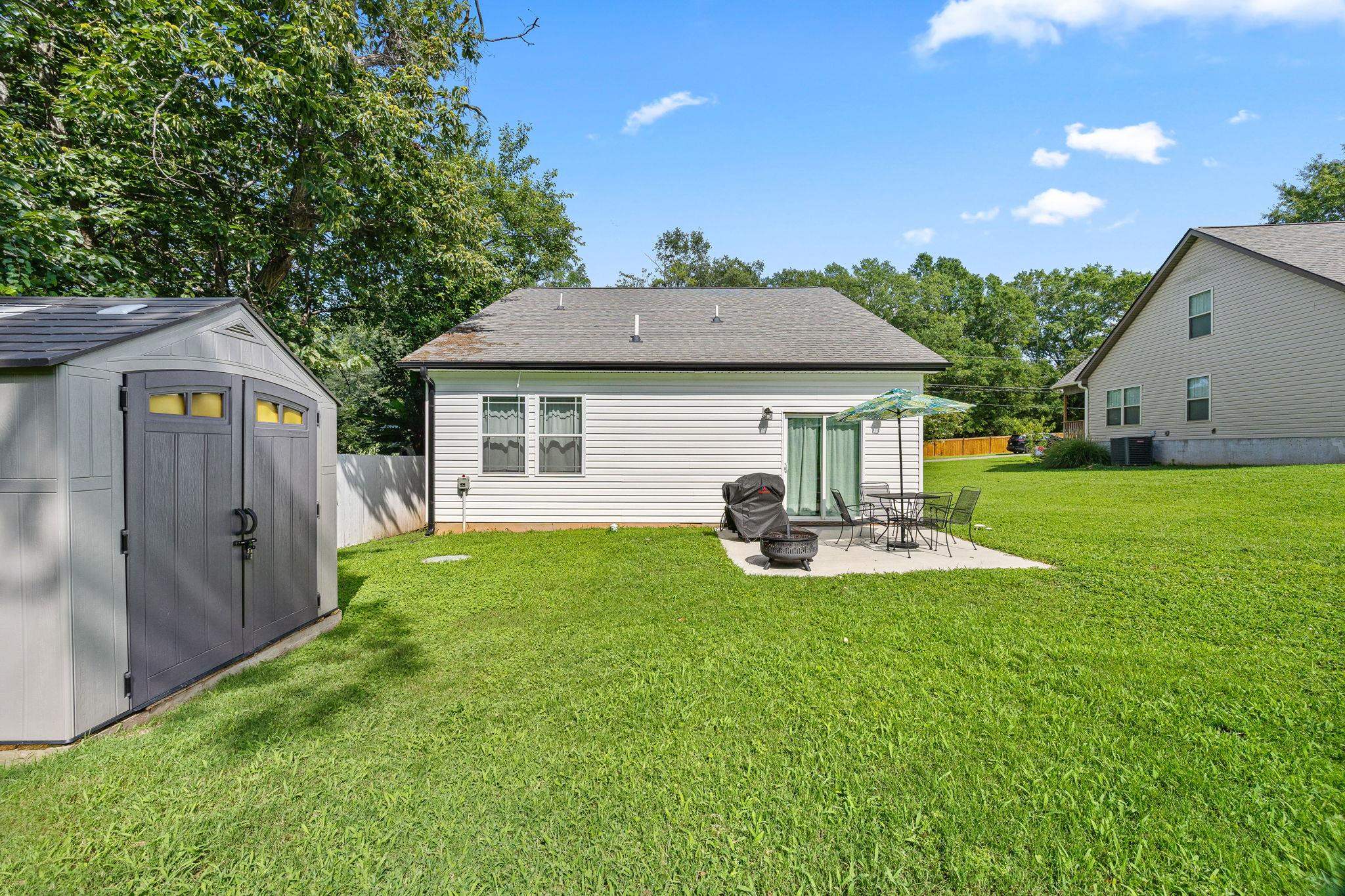 223 Eastland Drive Property Photo 30