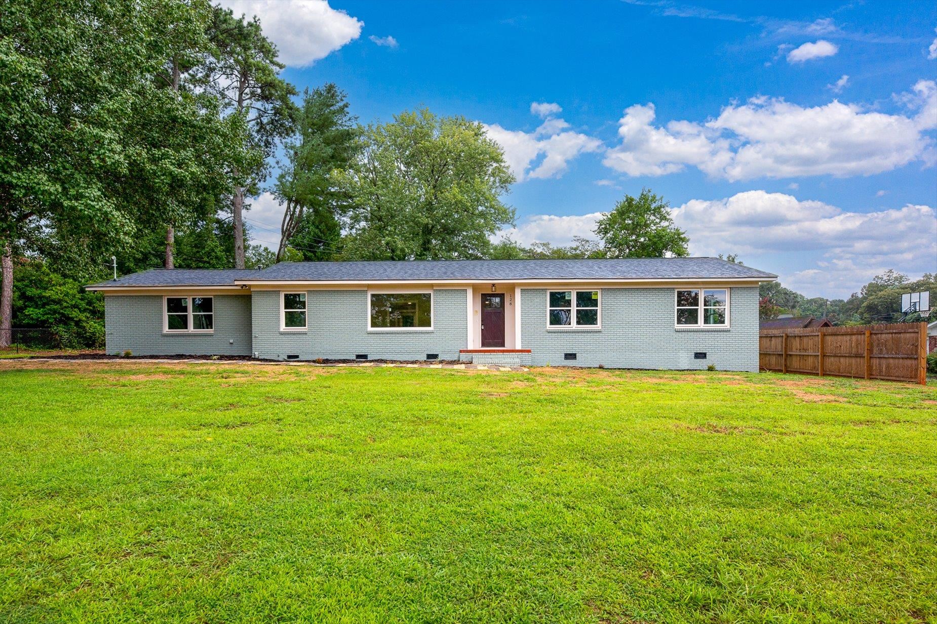 128 Galaxie Place Property Photo 3