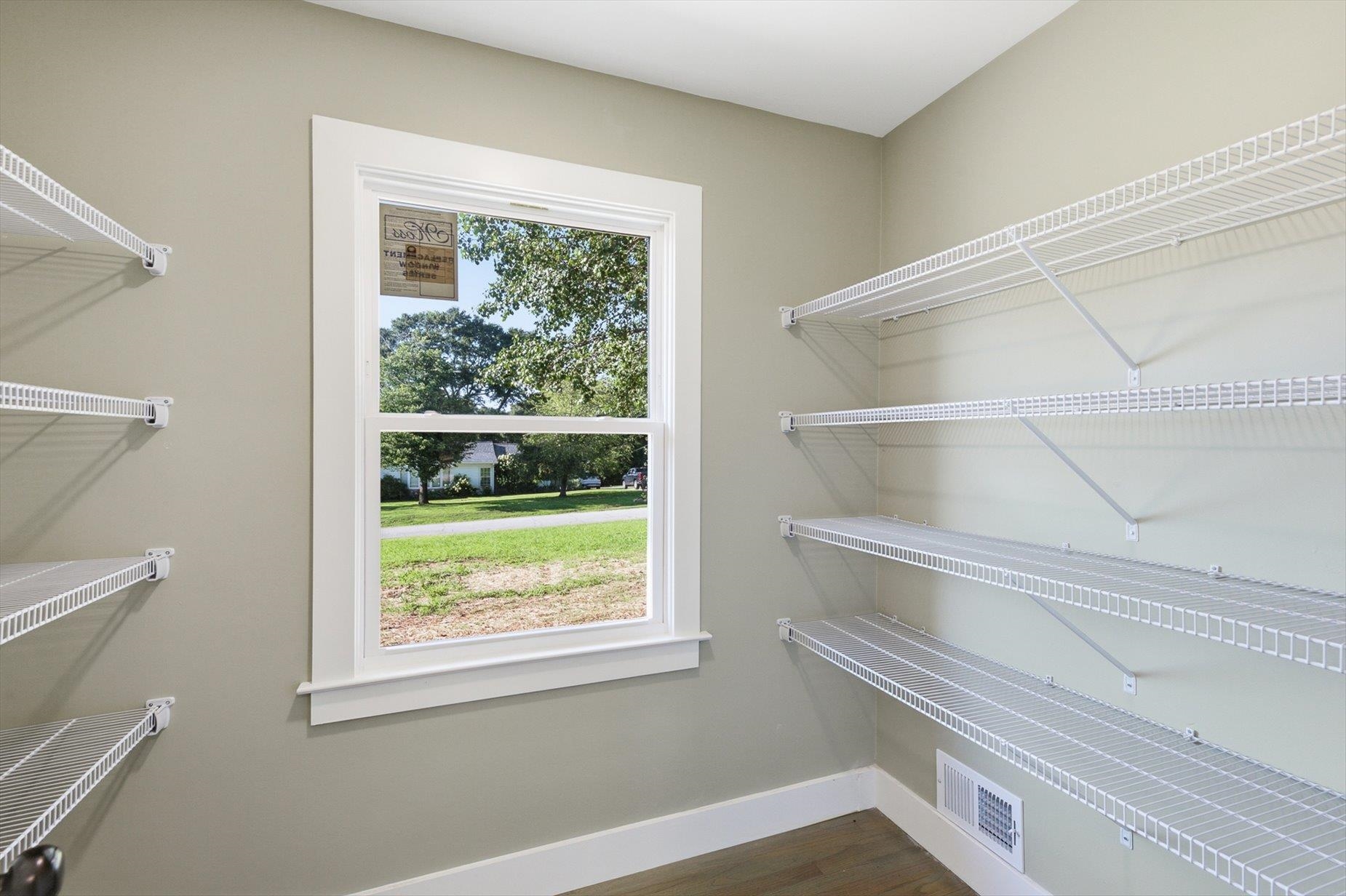 128 Galaxie Place Property Photo 12