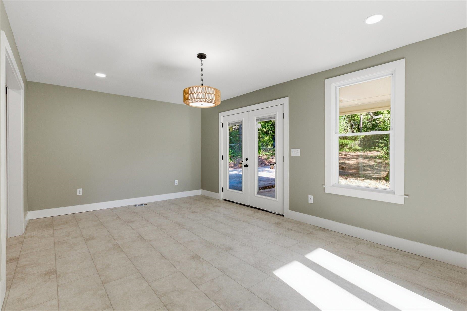 128 Galaxie Place Property Photo 13