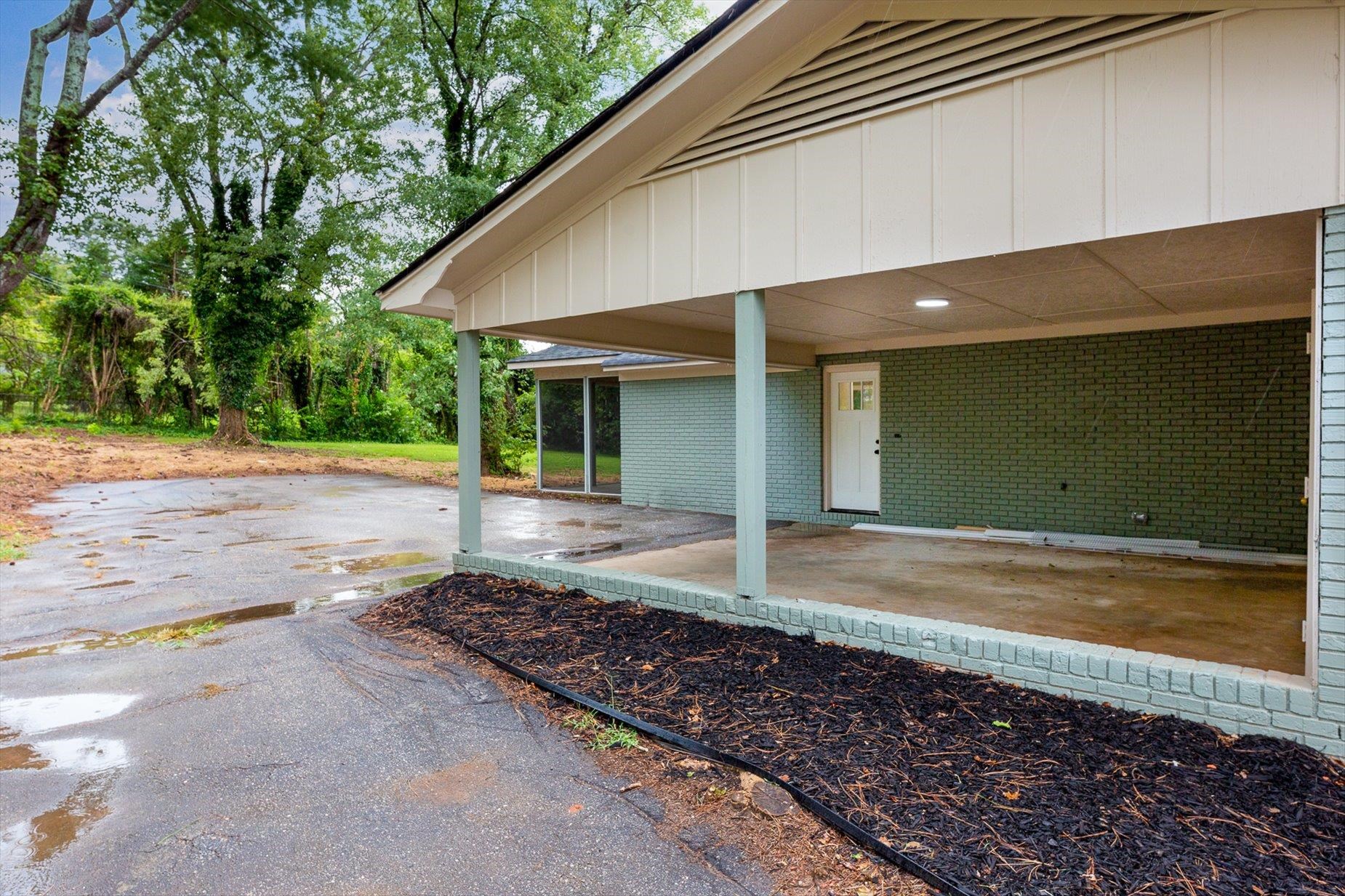 128 Galaxie Place Property Photo 28