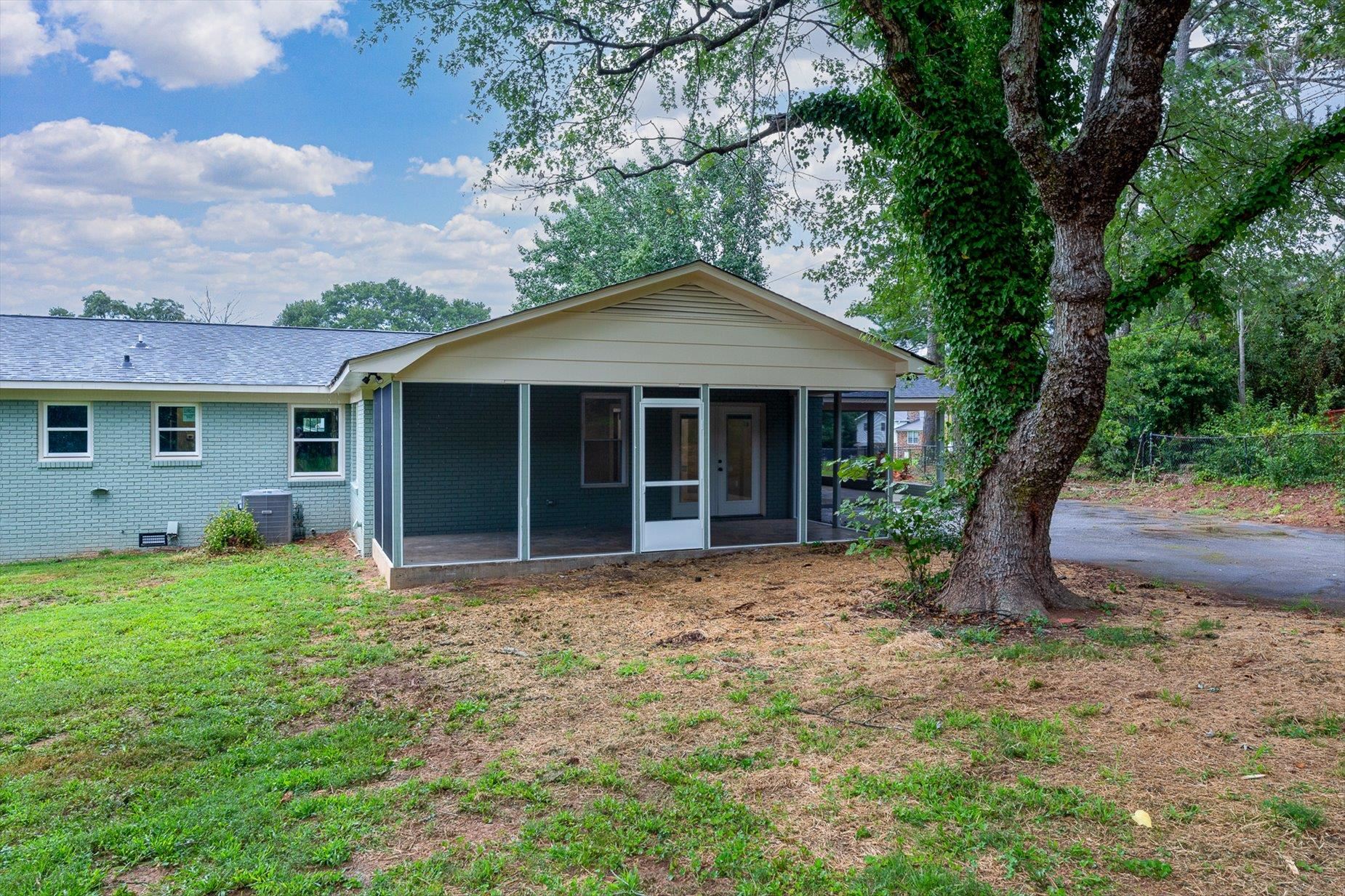 128 Galaxie Place Property Photo 31