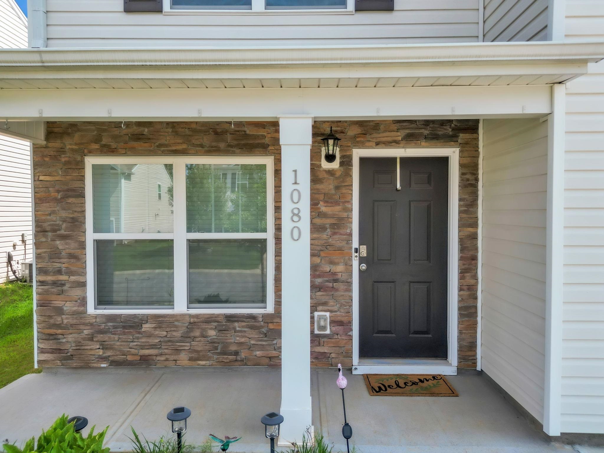 1080 Yearling Way Property Photo 2
