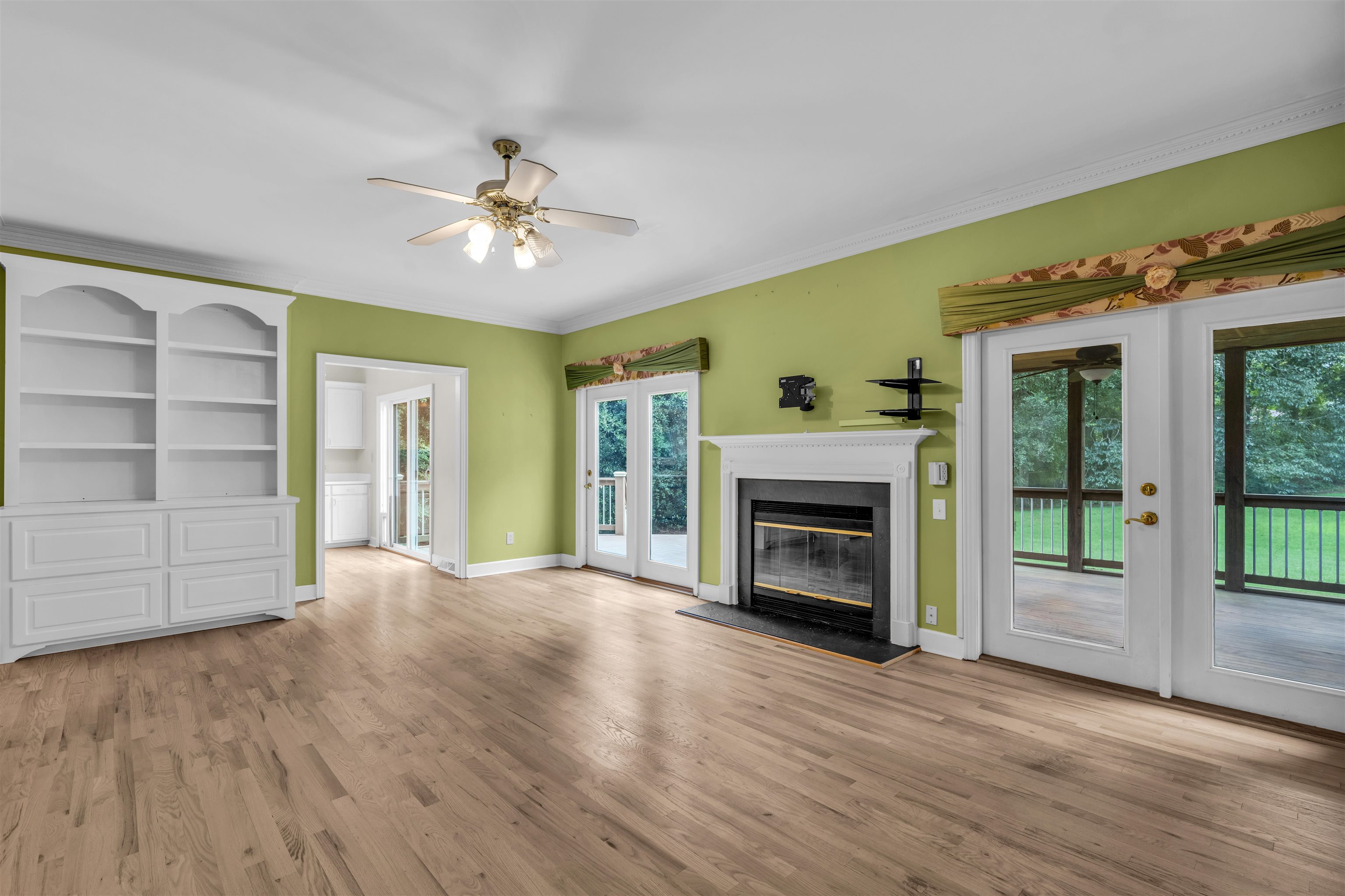 352 Round Ridge Road Property Photo 8