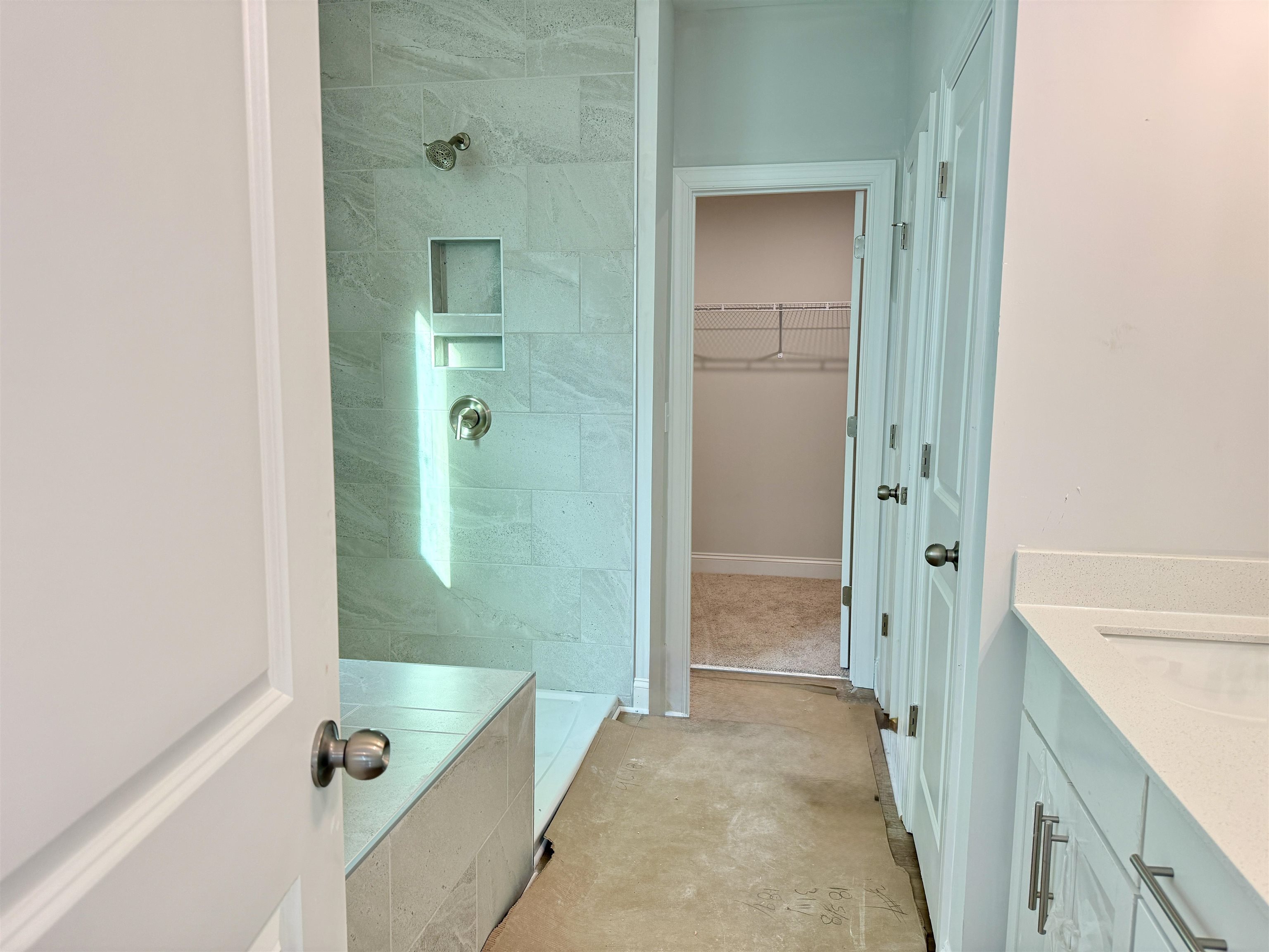 1121 Stable Way Property Photo 6