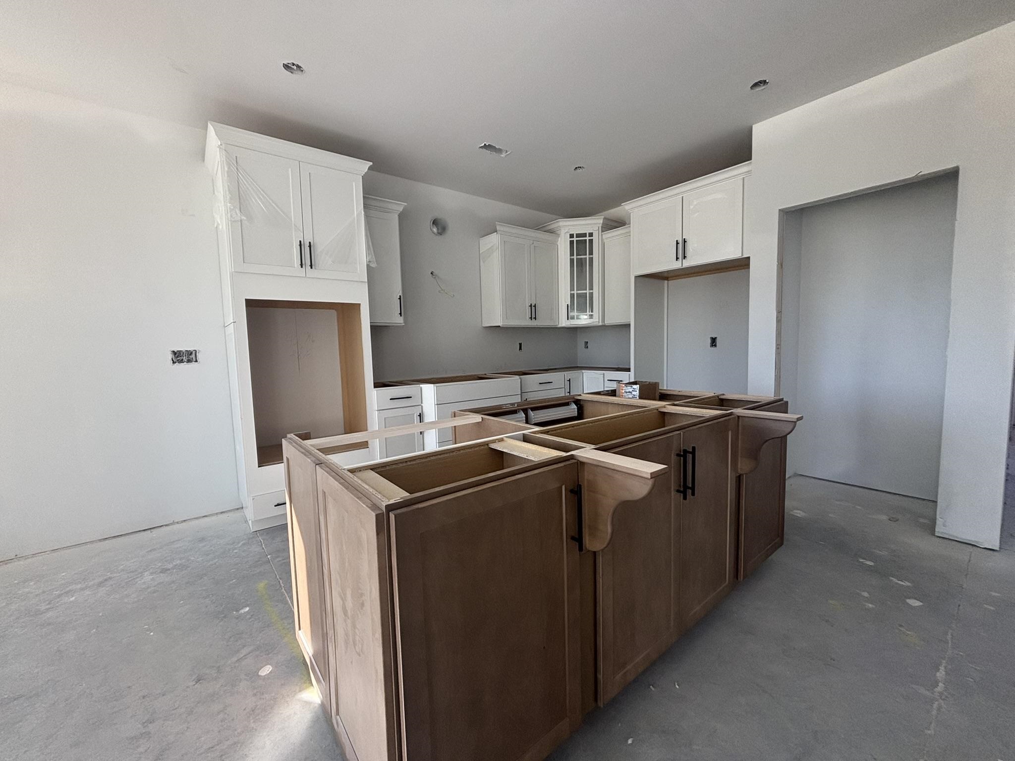 1824 Betsy Ross Drive Property Photo 3