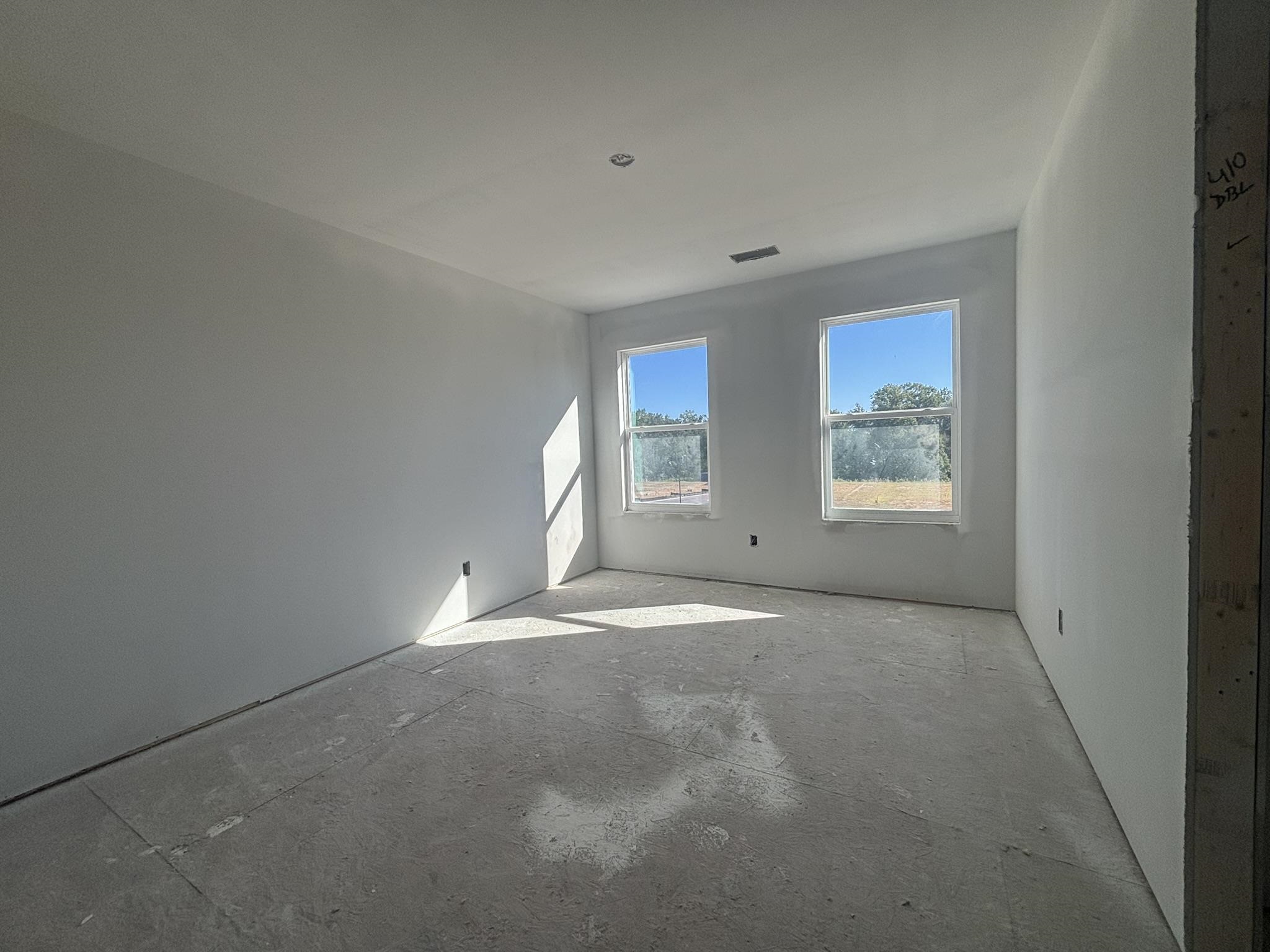 1824 Betsy Ross Drive Property Photo 5