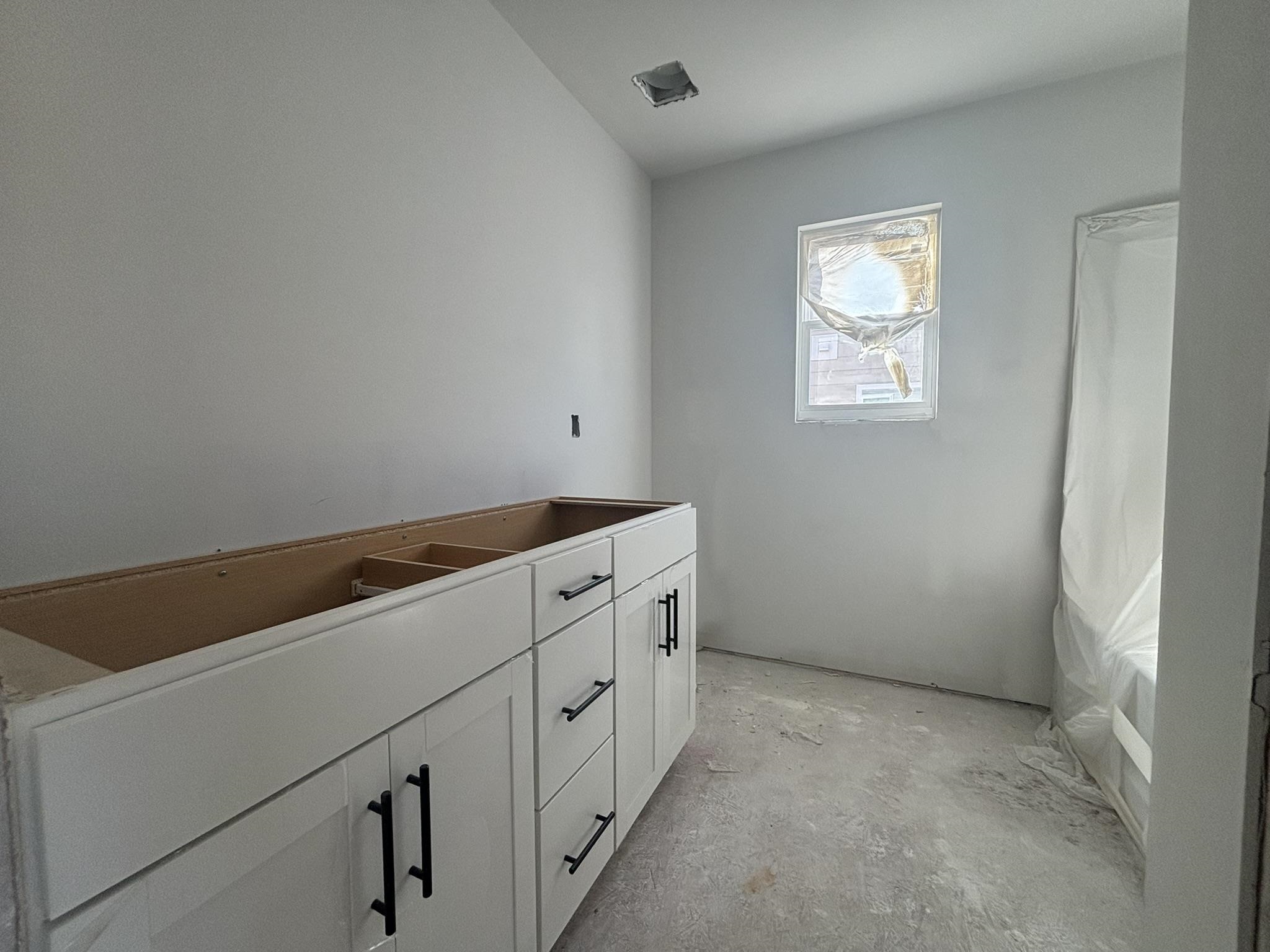 1824 Betsy Ross Drive Property Photo 7