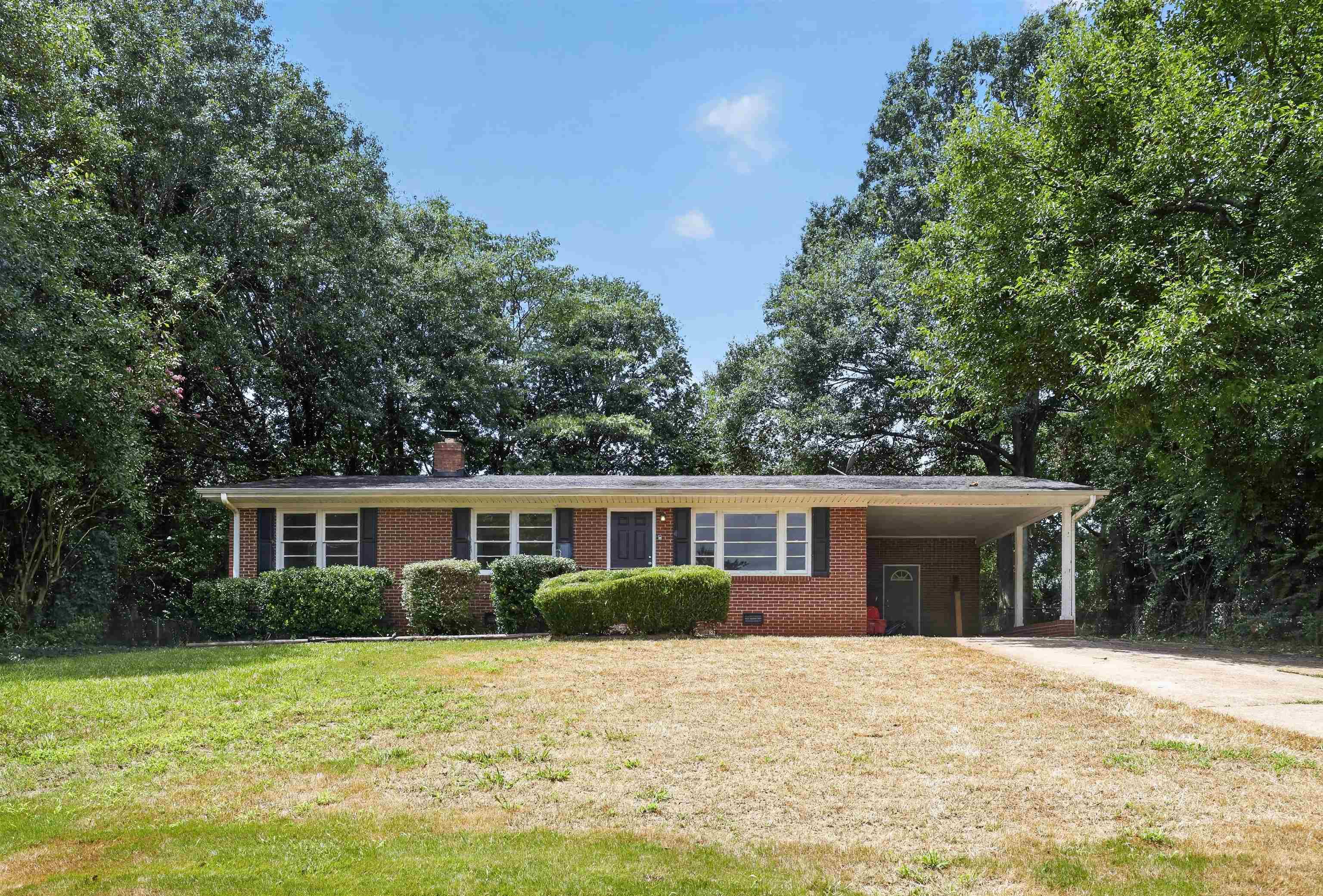 114 Folkstone Street Property Photo 2